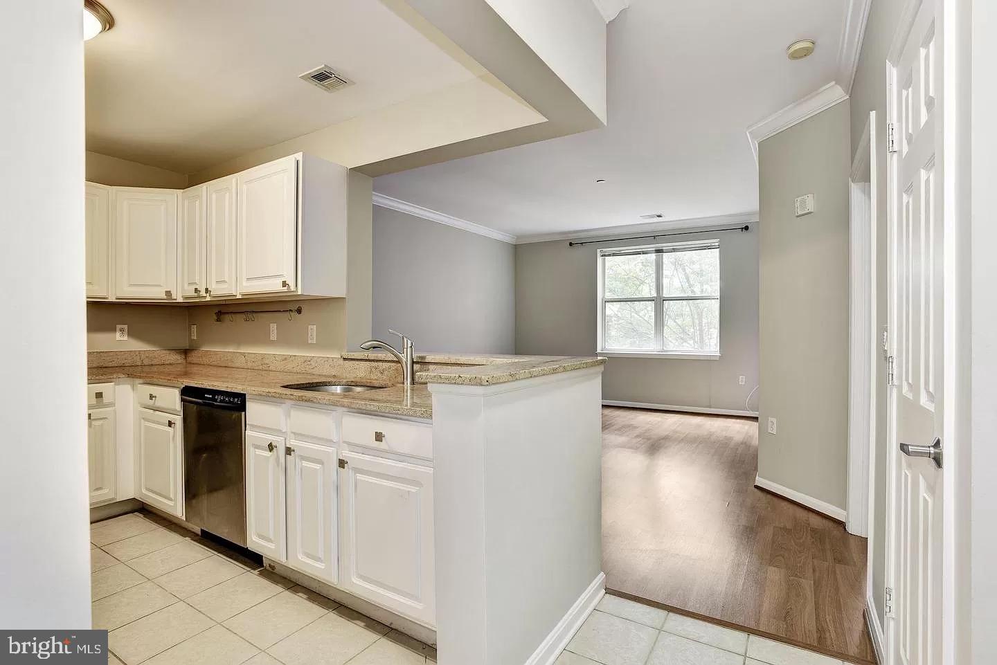 FEDERAL HILL HISTORIC DISTRICT - Residential Lease