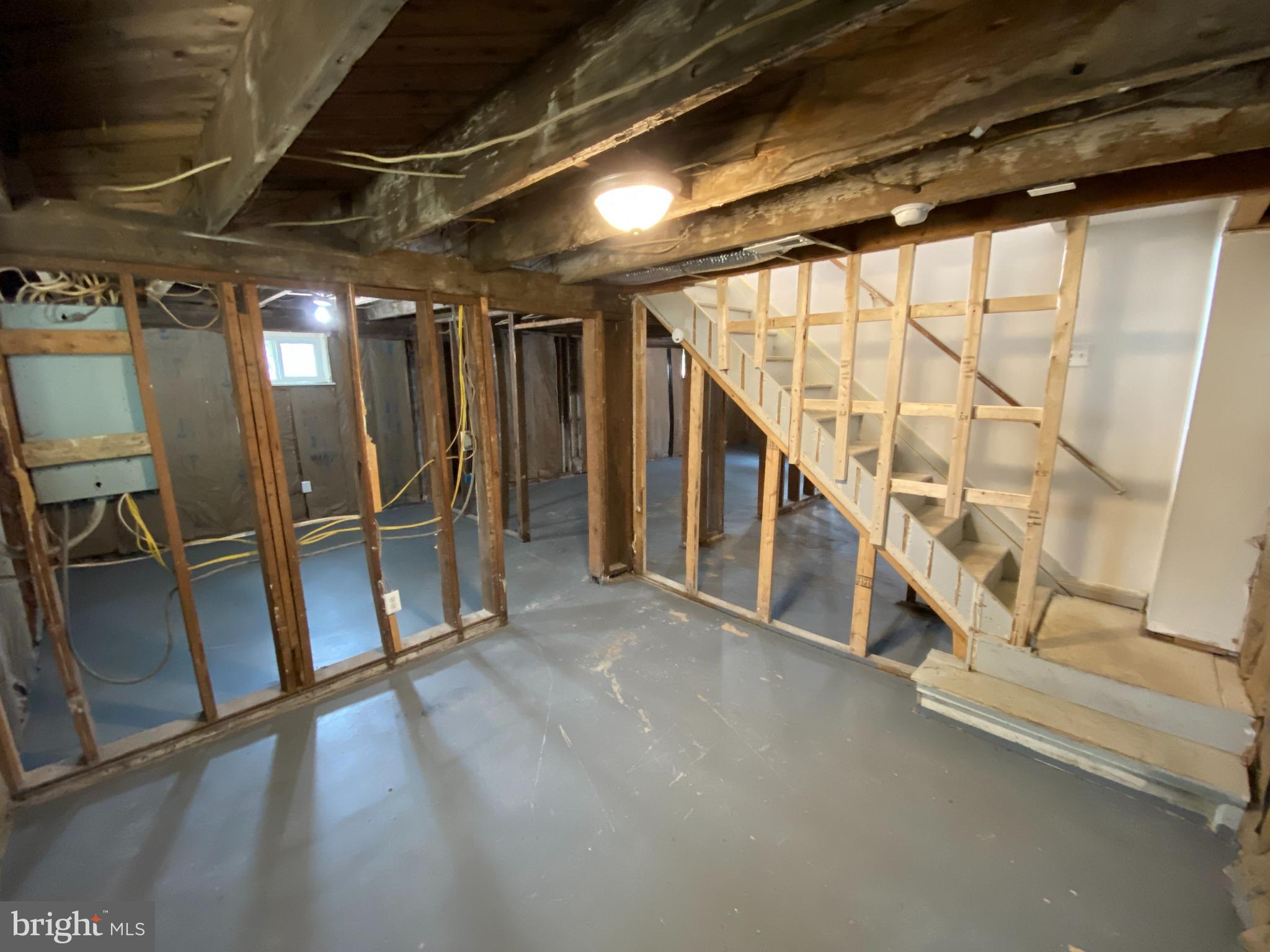 MAYFIELD - Residential Lease
