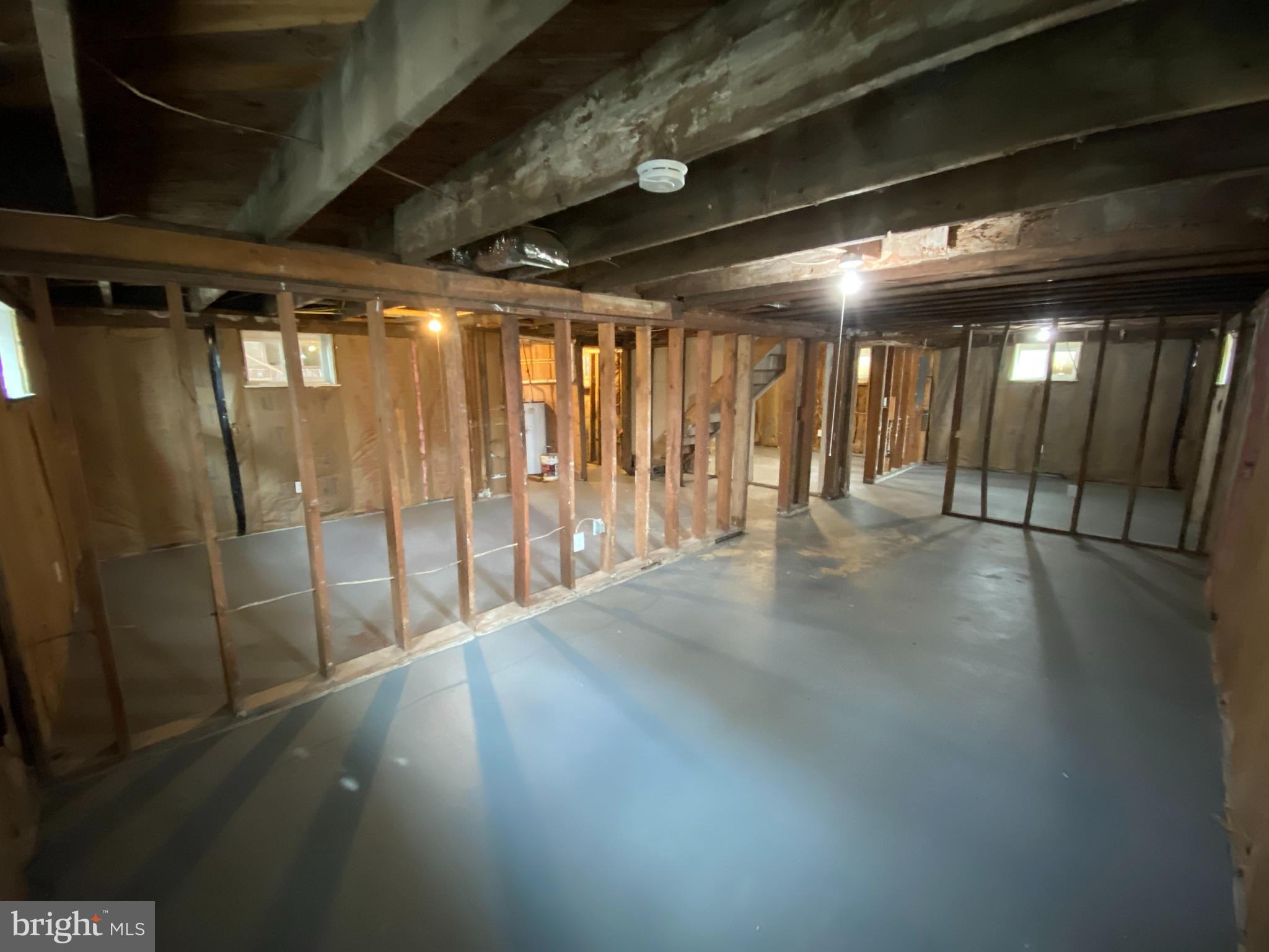 MAYFIELD - Residential Lease