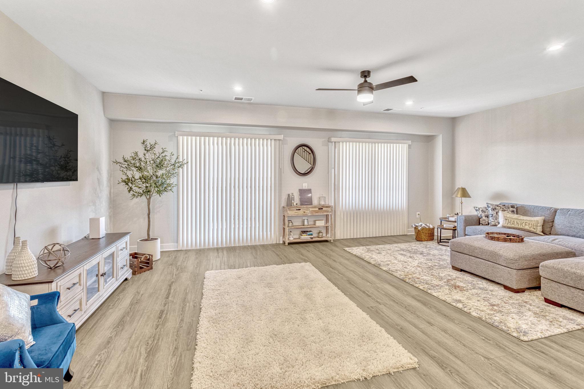 POTOMAC SHORES - Residential