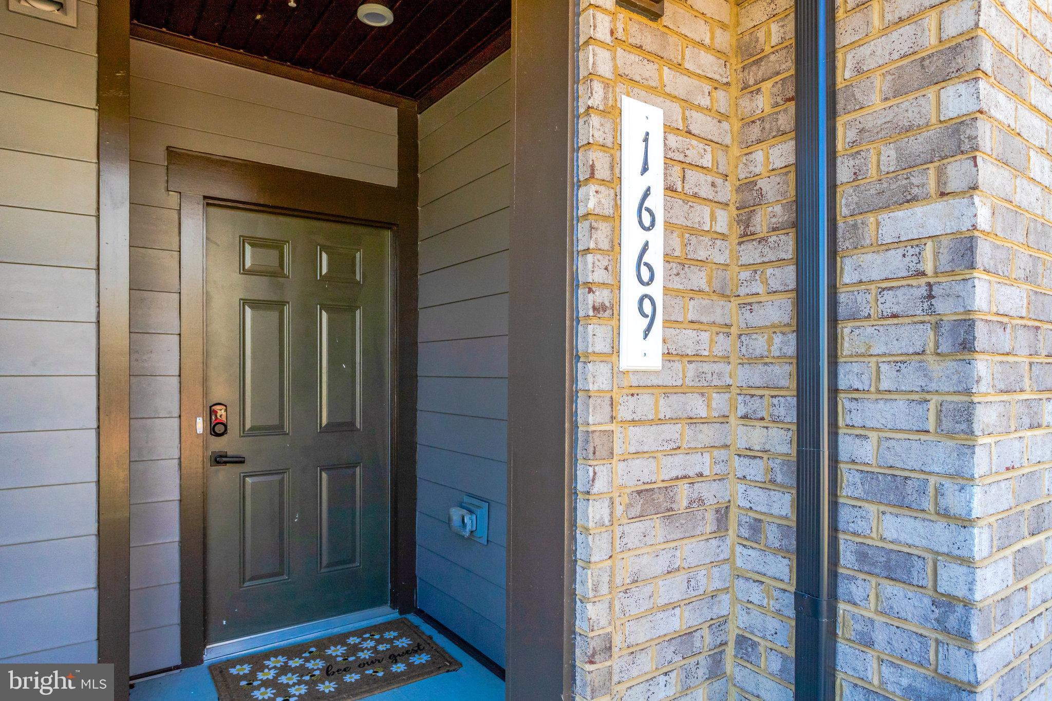 POTOMAC SHORES - Residential