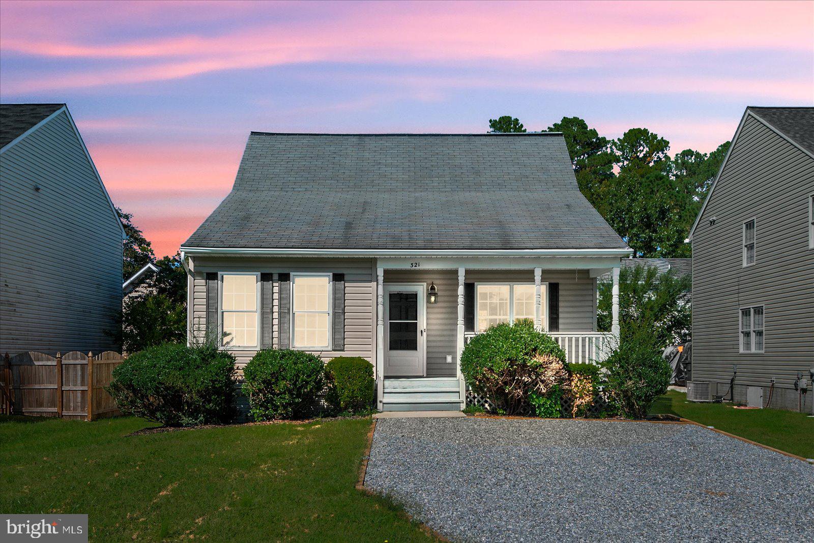 CLASSIC SHORES - Residential