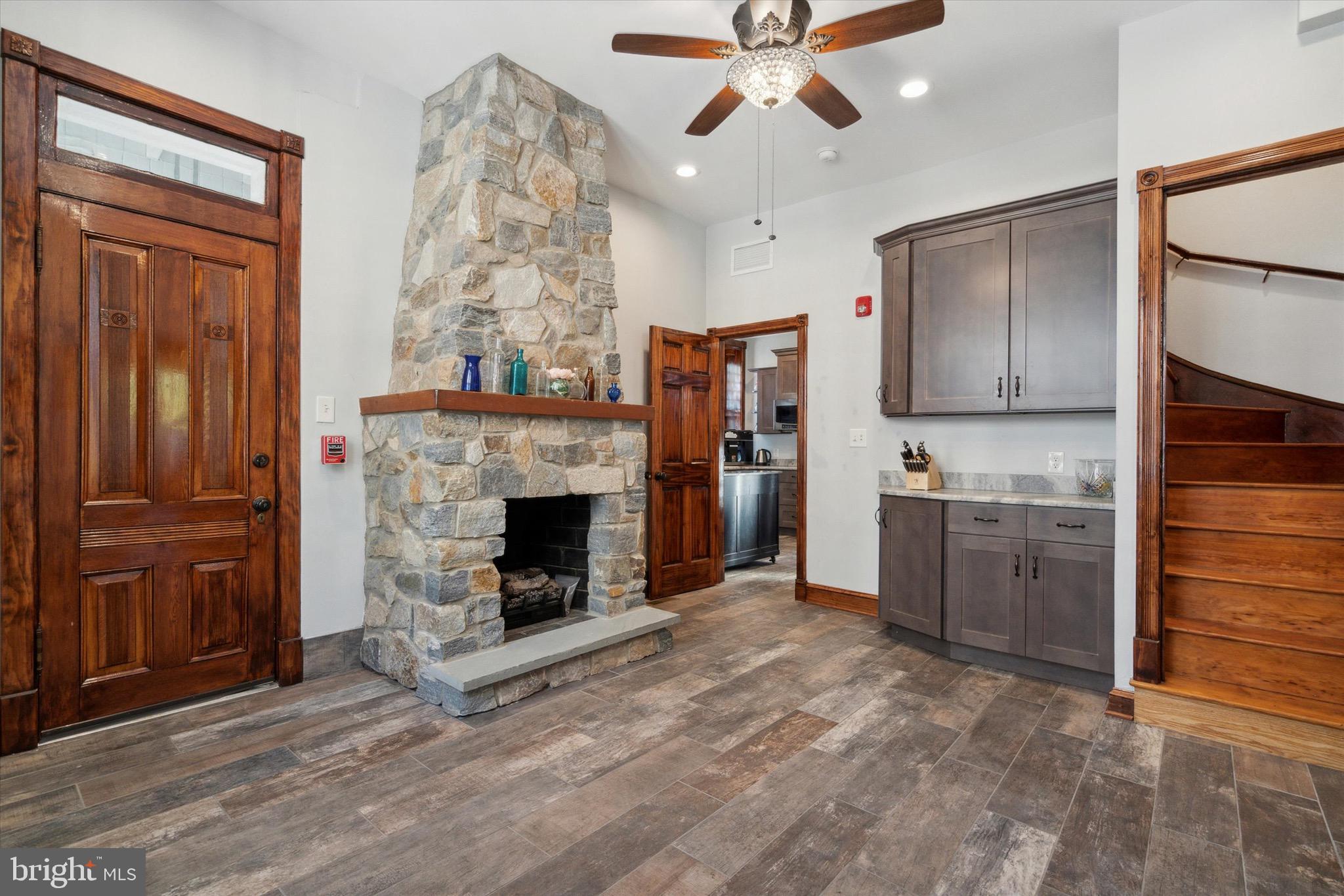 CONSHOHOCKEN - Residential