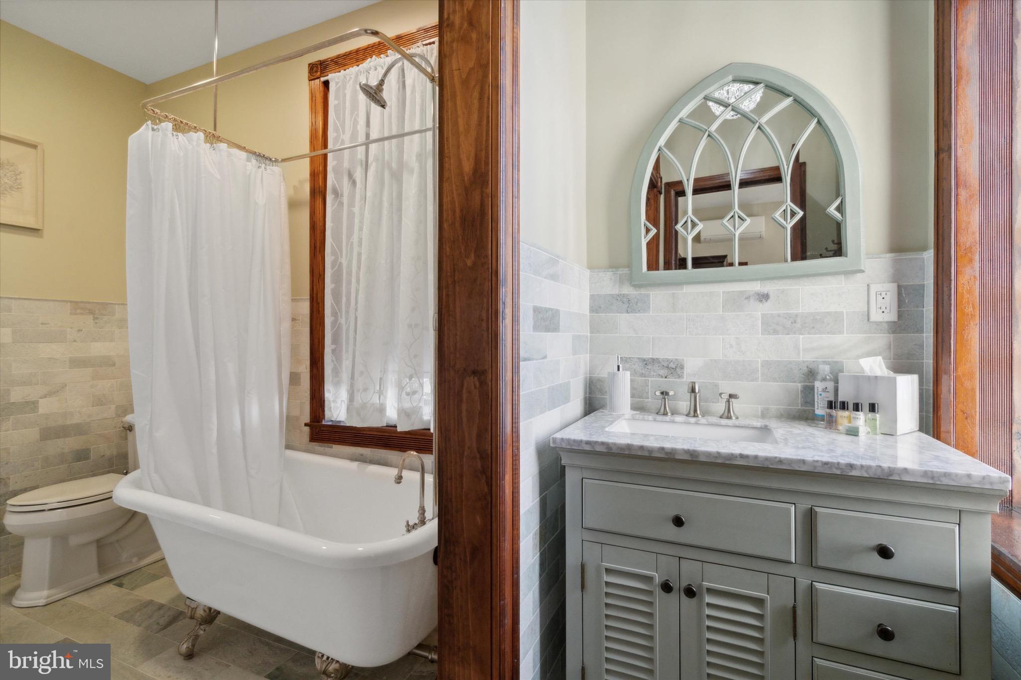CONSHOHOCKEN - Residential