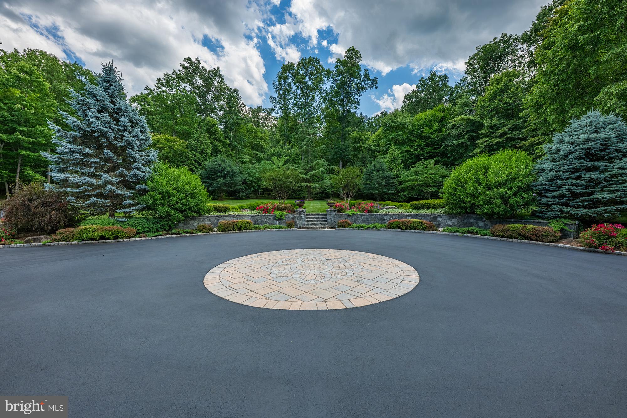 BARCLAY WOODS - Residential