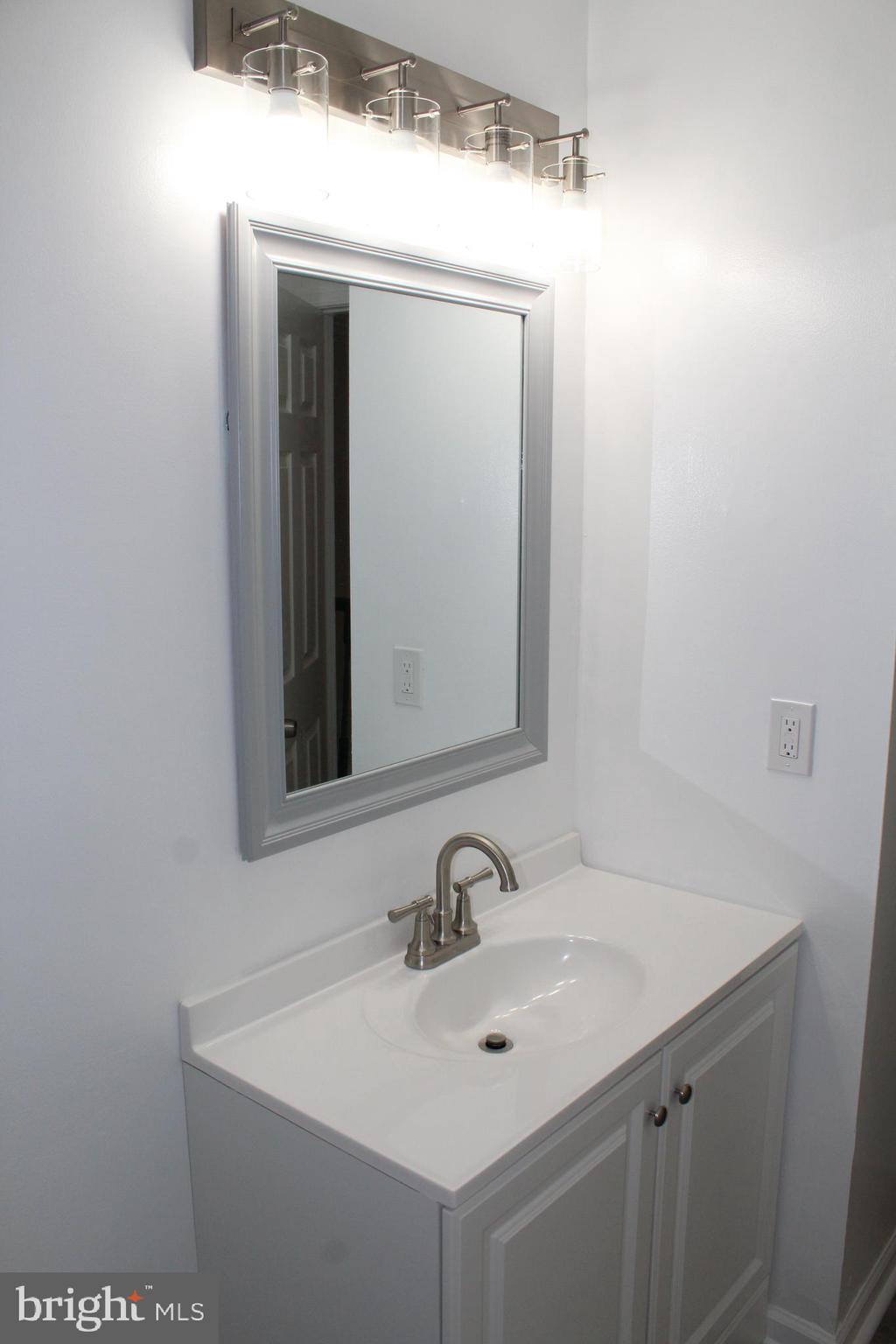 HERITAGE HILL CONDO - Residential