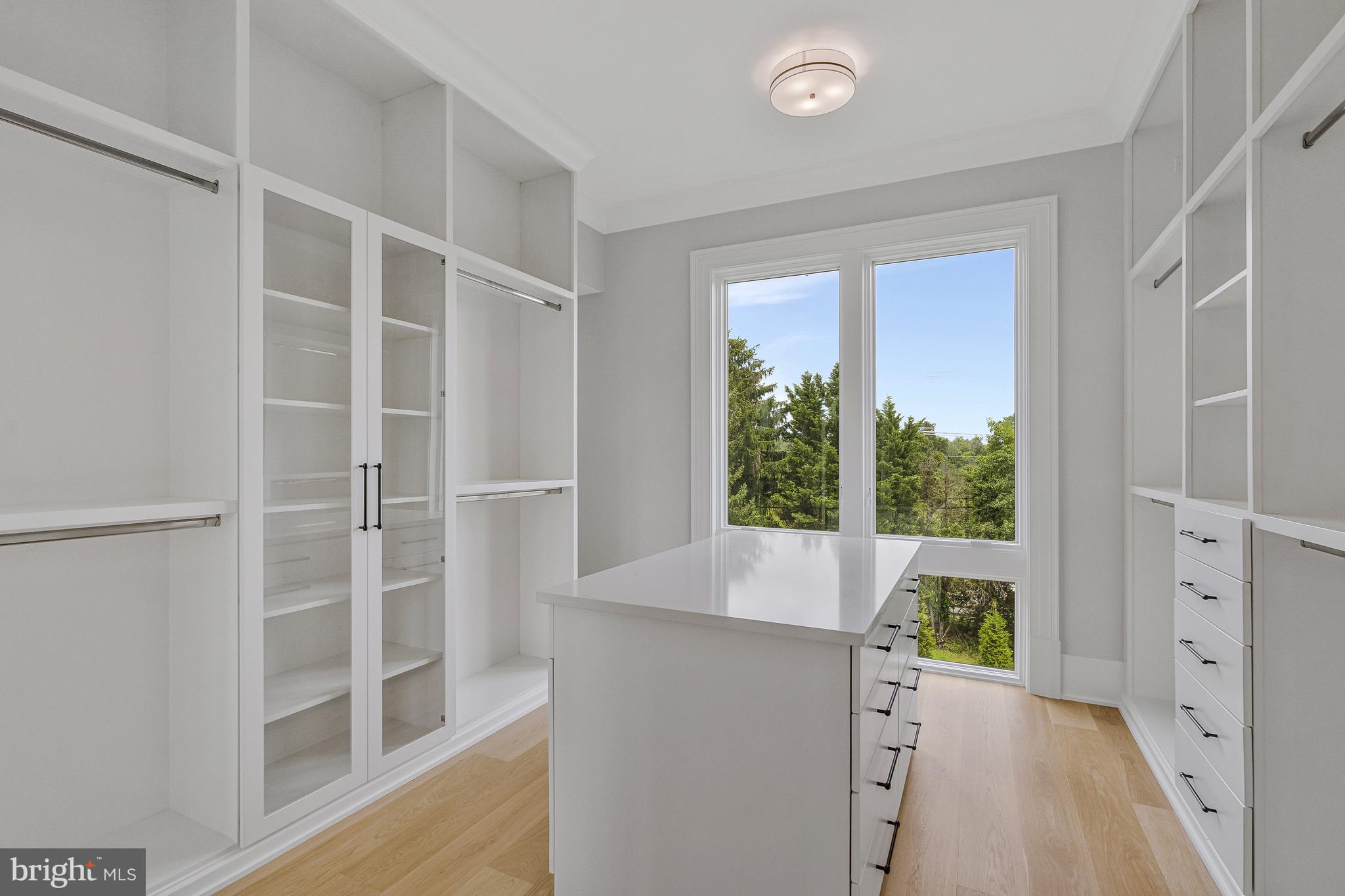 WEST LANGLEY - Residential