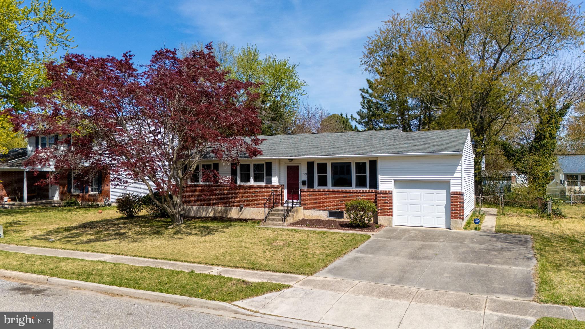 SCHOOLVIEW - Residential