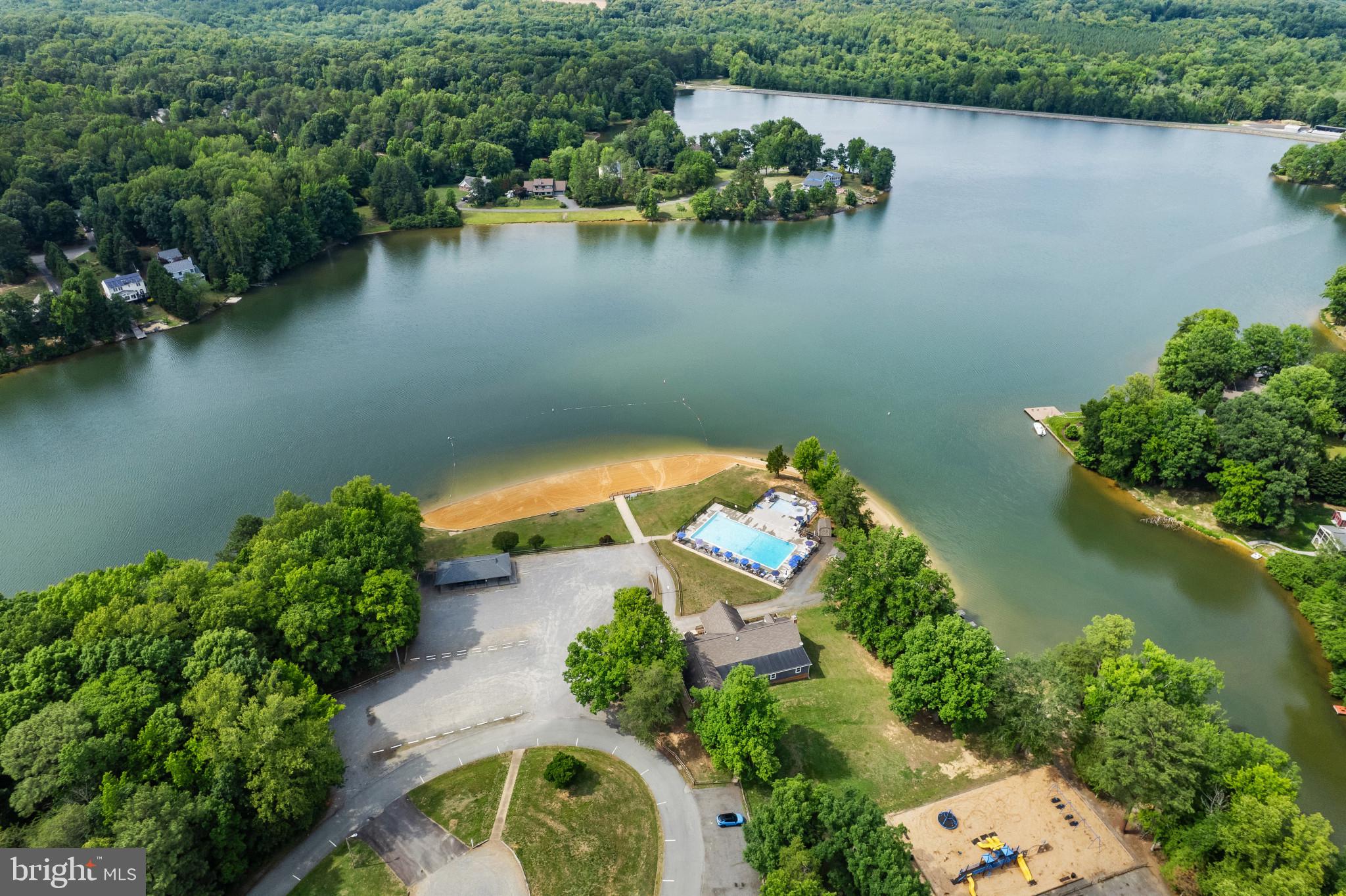 LAKE LAND OR - Residential