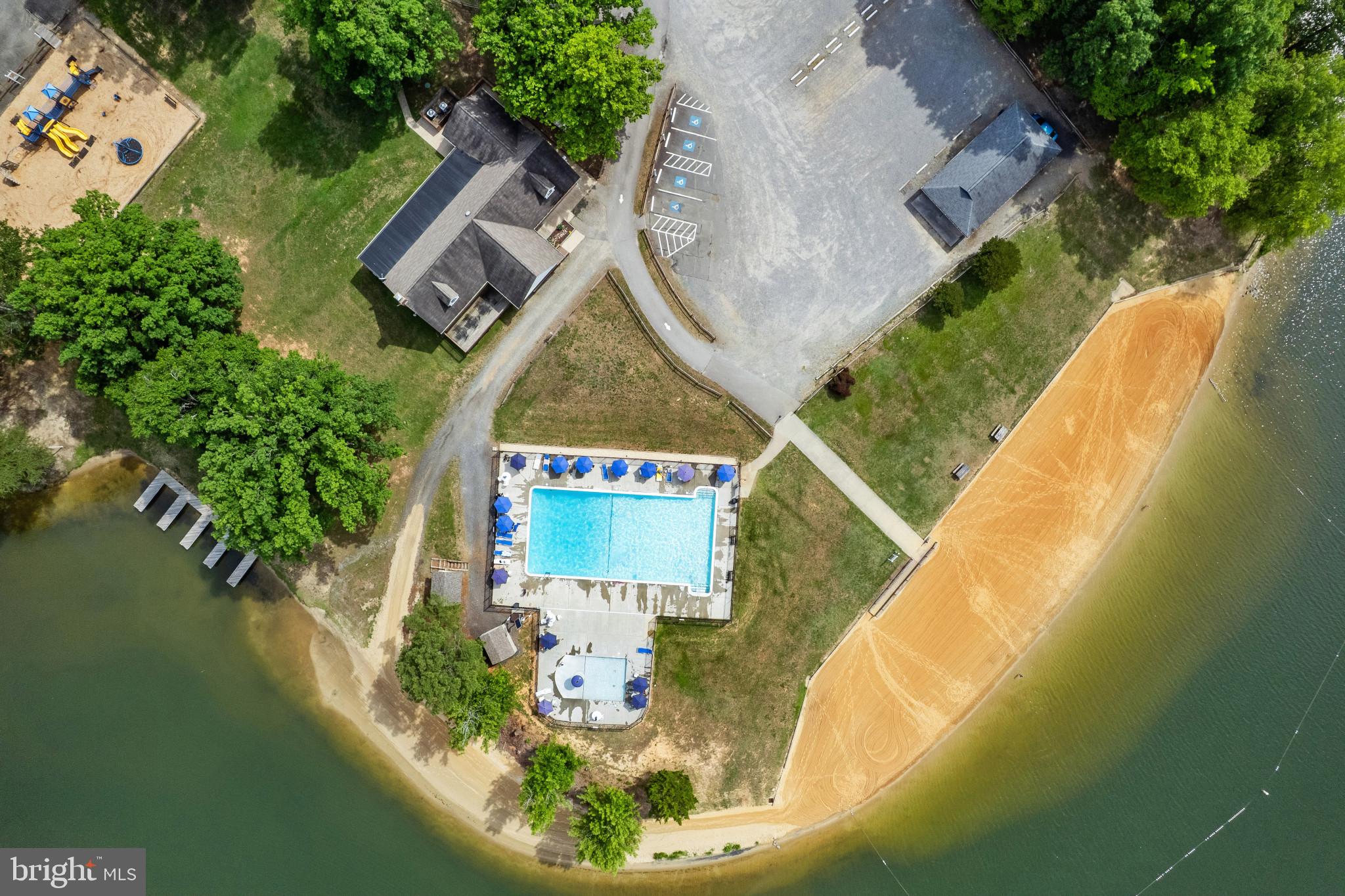 LAKE LAND OR - Residential