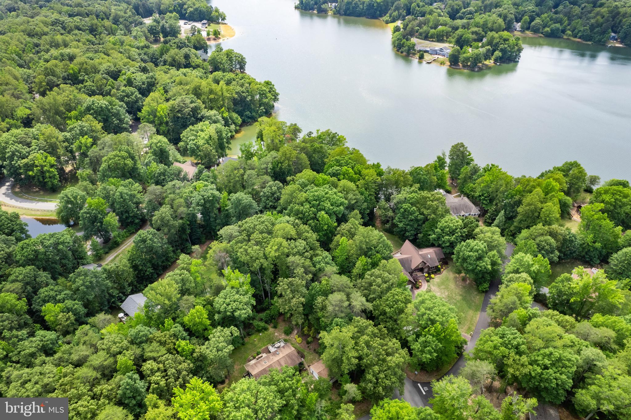 LAKE LAND OR - Residential