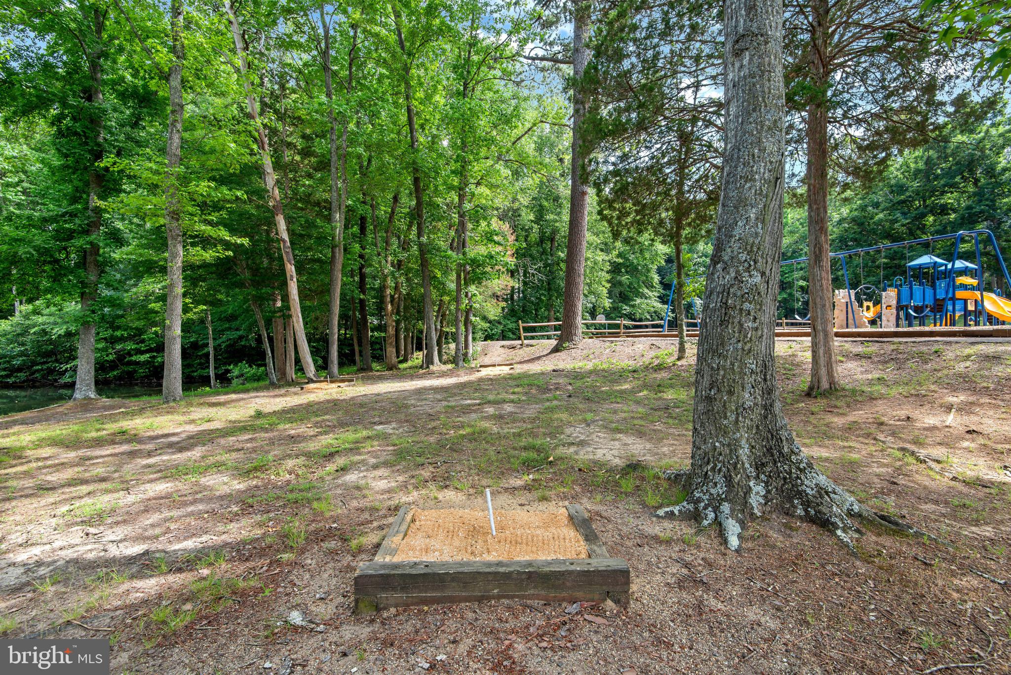 LAKE LAND OR - Residential