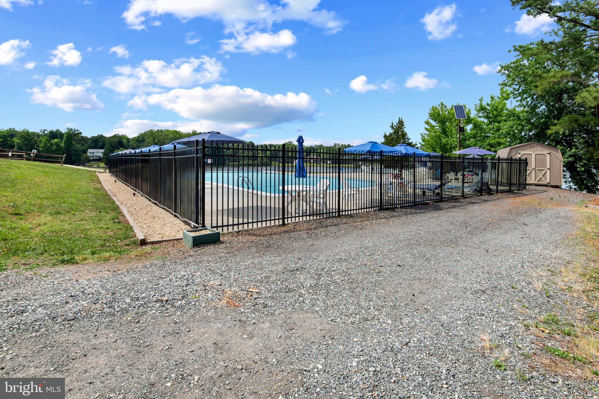 LAKE LAND OR - Residential
