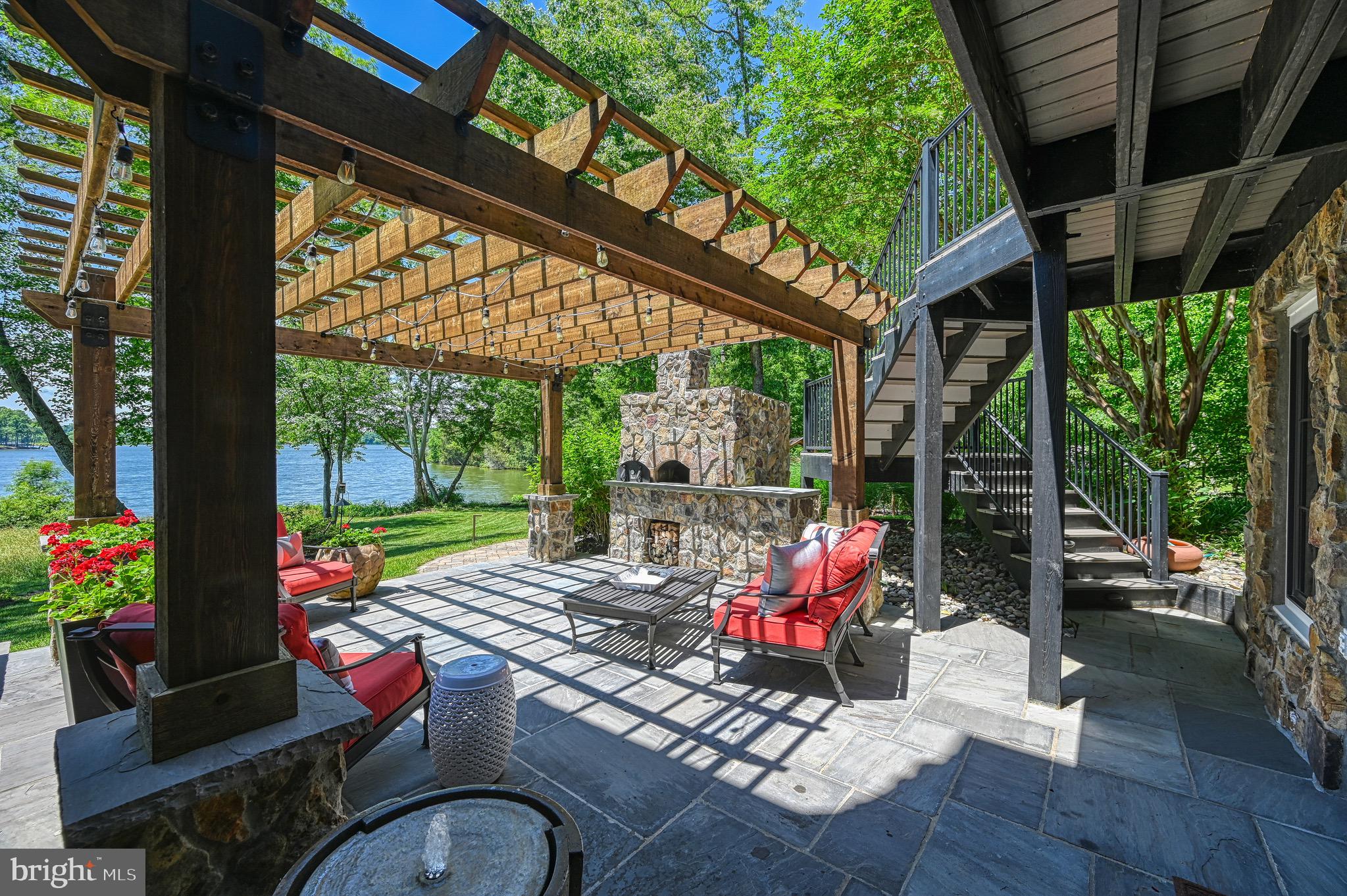 SARA SCOTT ESTATE - Residential