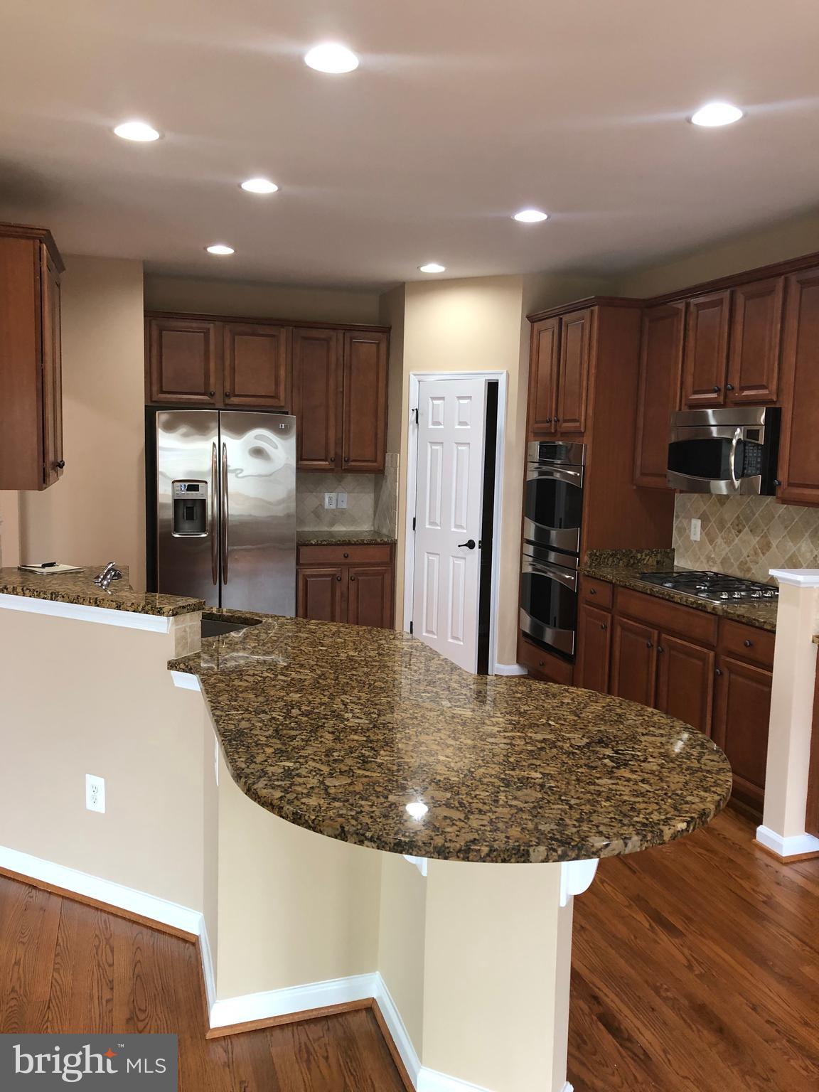 SEVEN HILLS - Residential