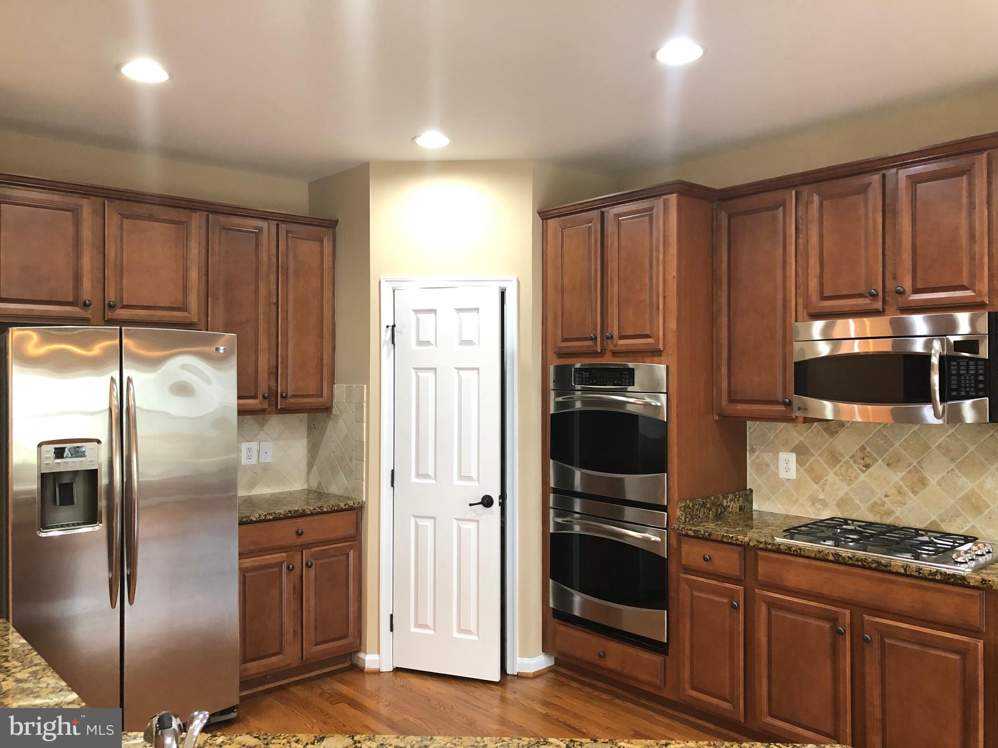 SEVEN HILLS - Residential
