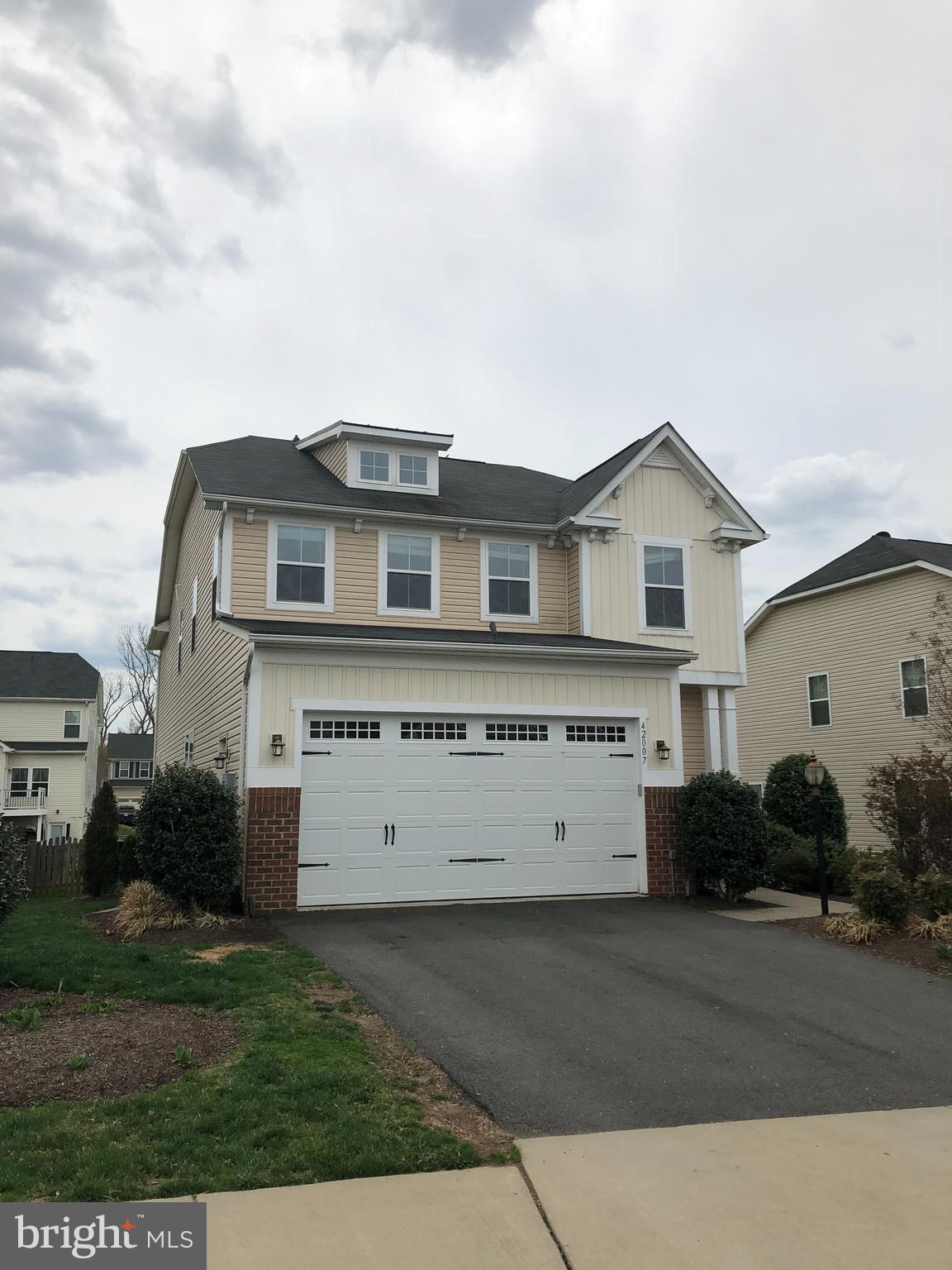 SEVEN HILLS - Residential