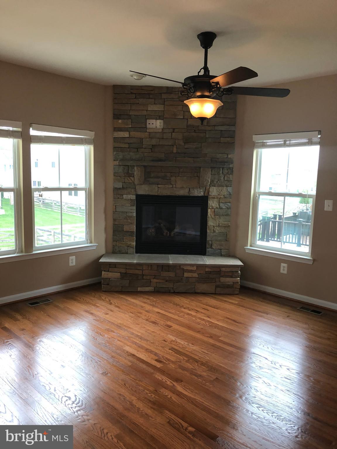 SEVEN HILLS - Residential