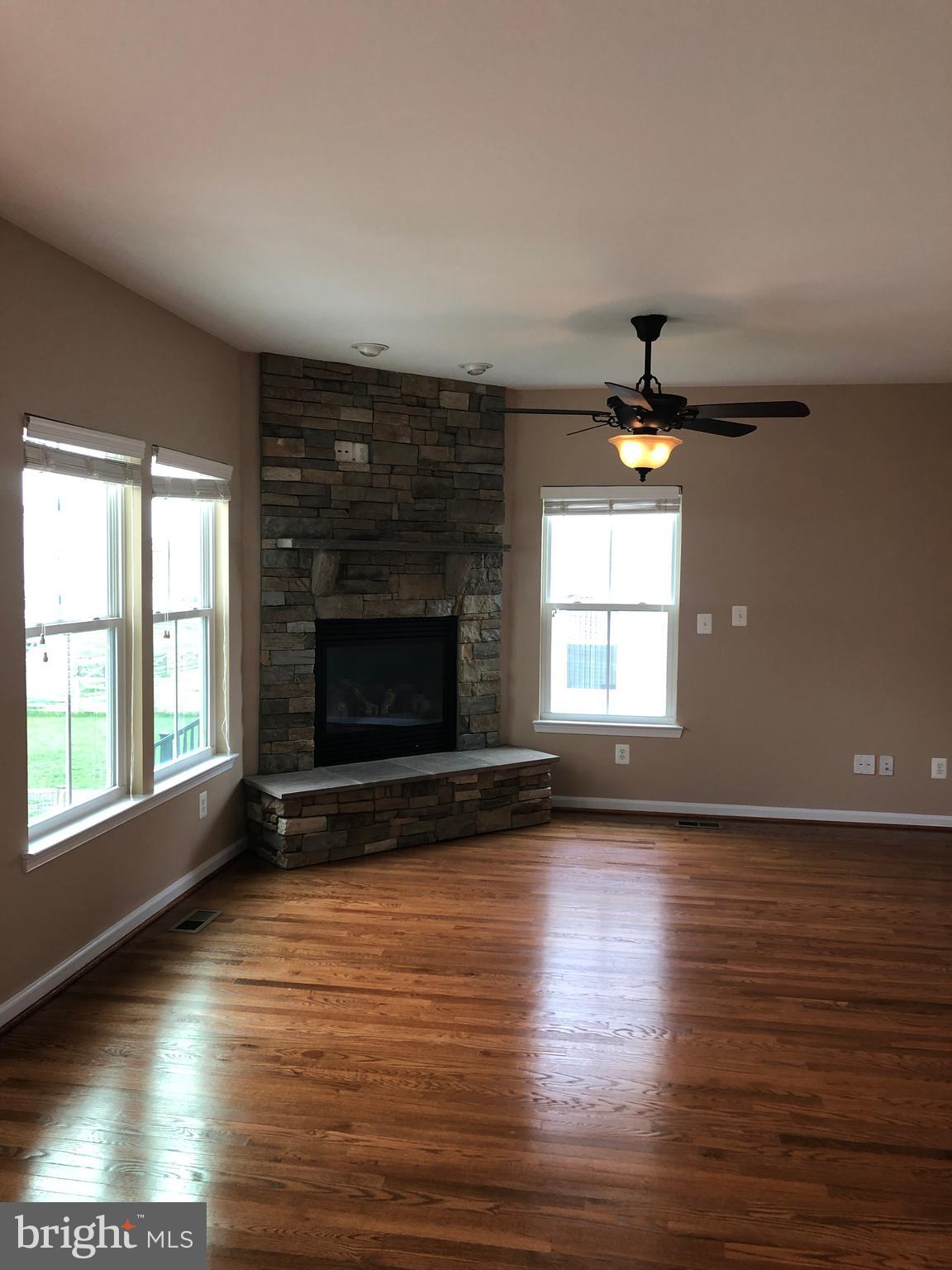 SEVEN HILLS - Residential