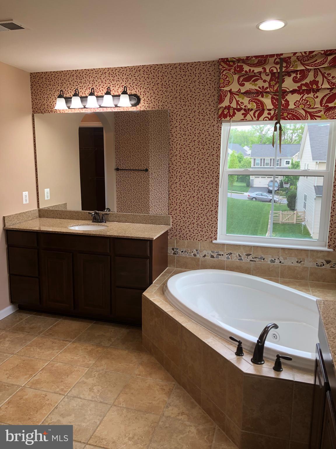 SEVEN HILLS - Residential