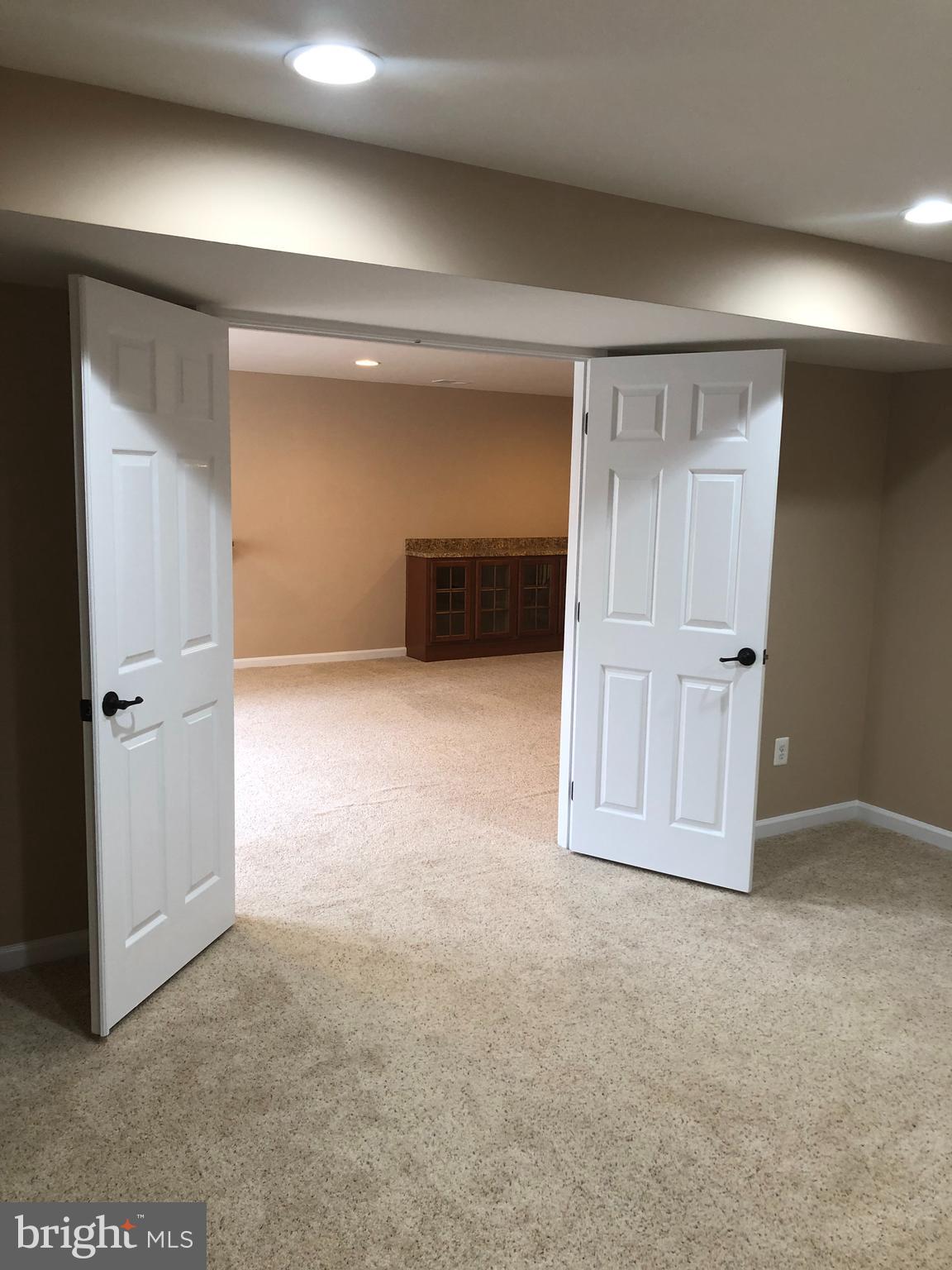 SEVEN HILLS - Residential