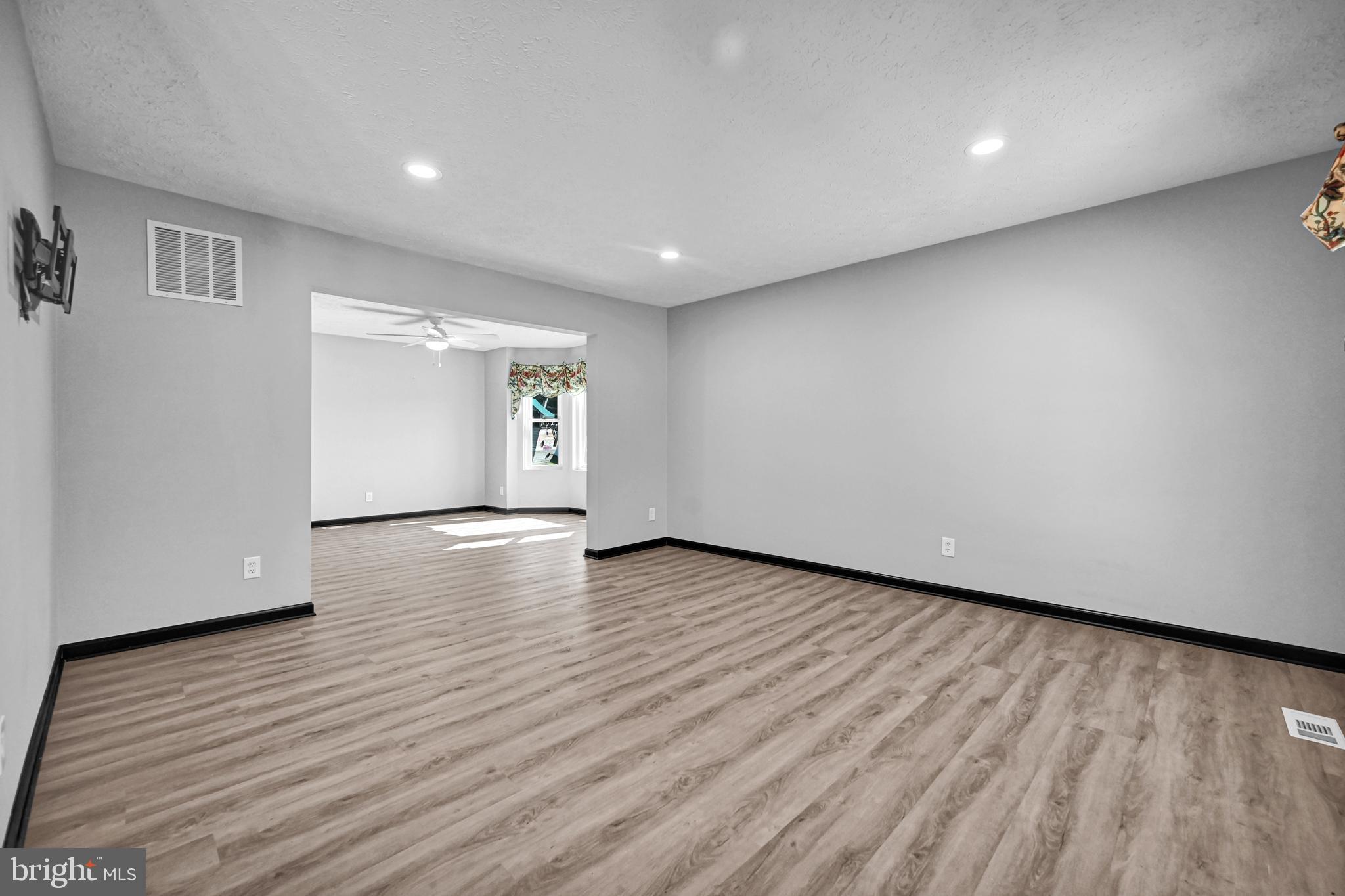 EBAUGHS CREEK - Residential
