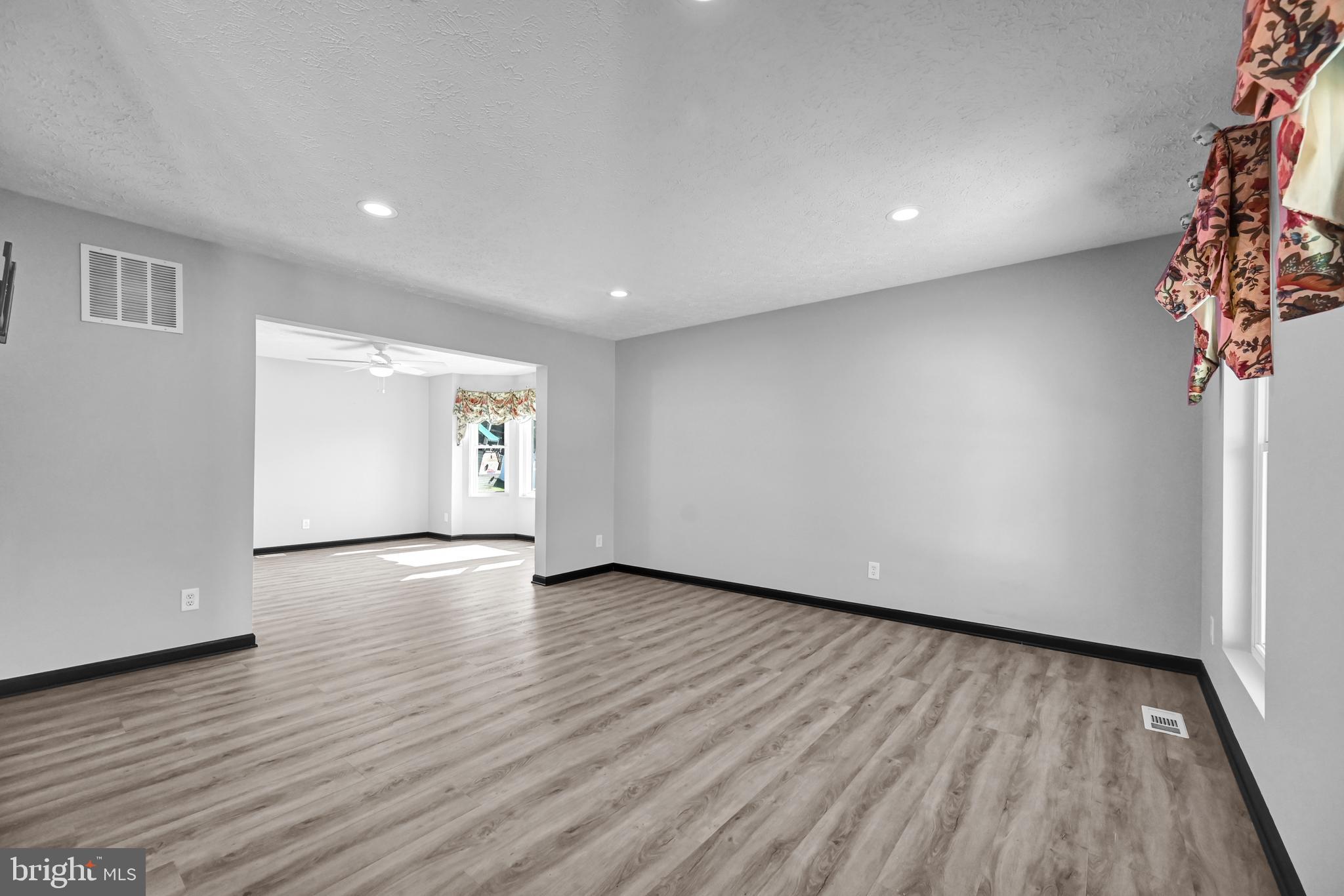EBAUGHS CREEK - Residential