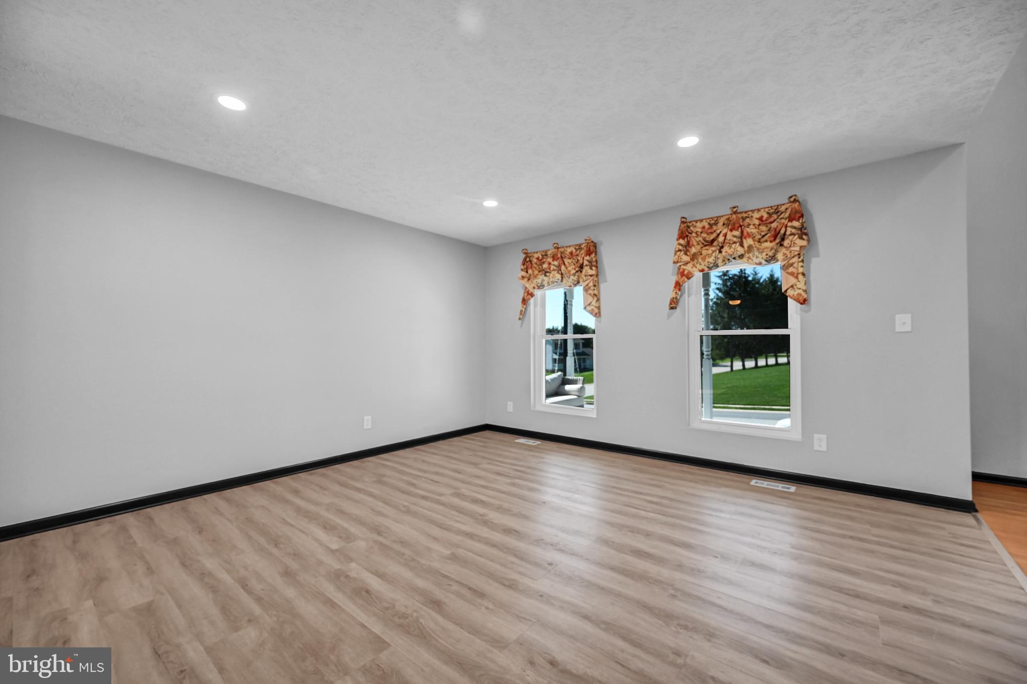 EBAUGHS CREEK - Residential