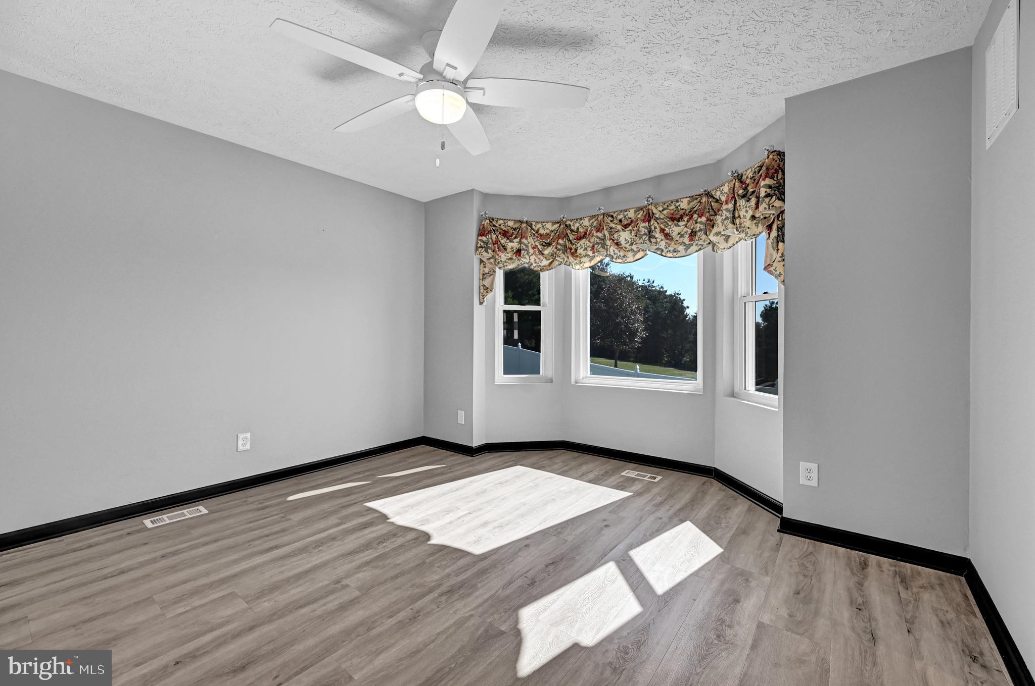 EBAUGHS CREEK - Residential
