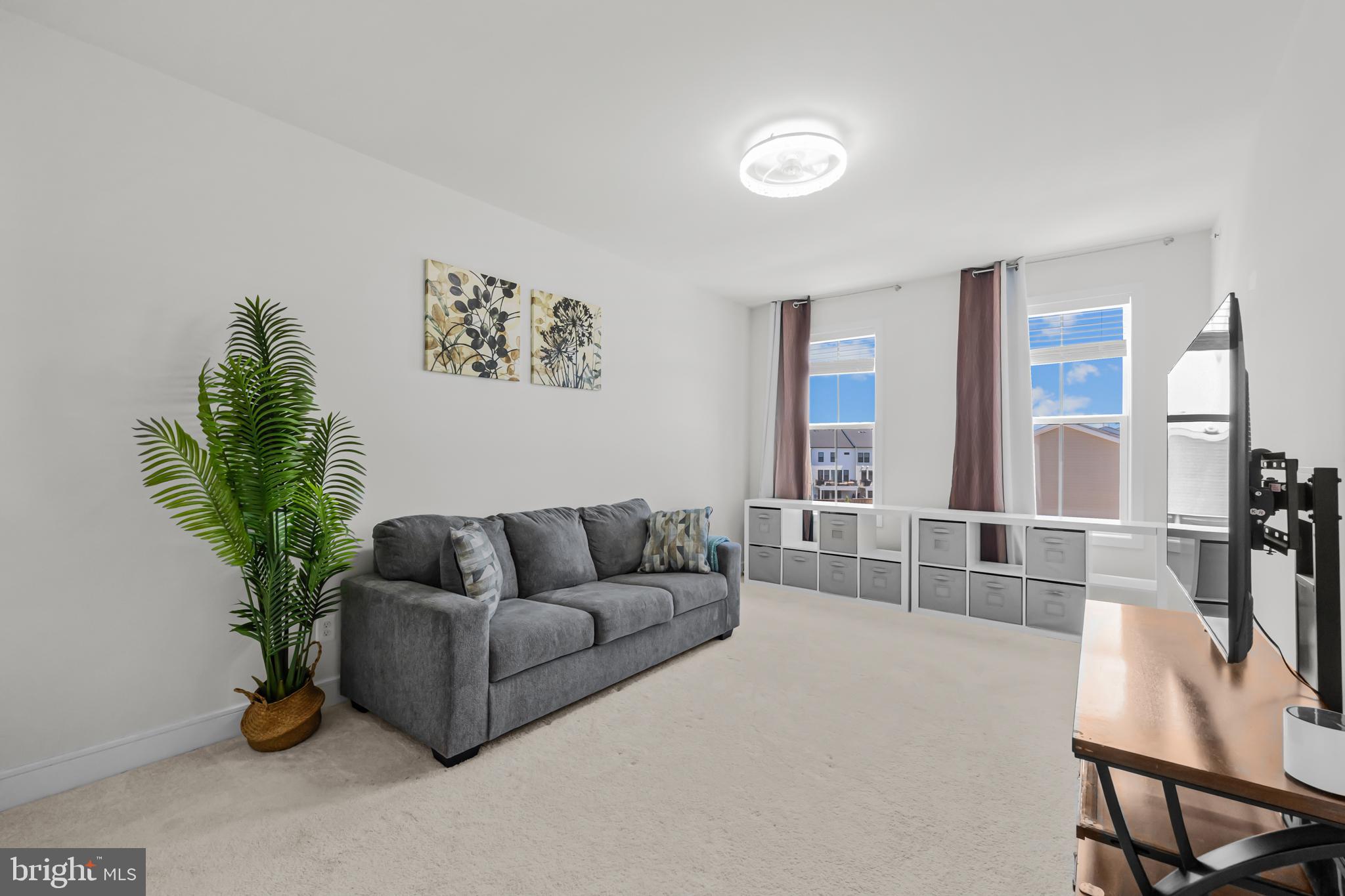 DEMOTT & SILVER - Residential