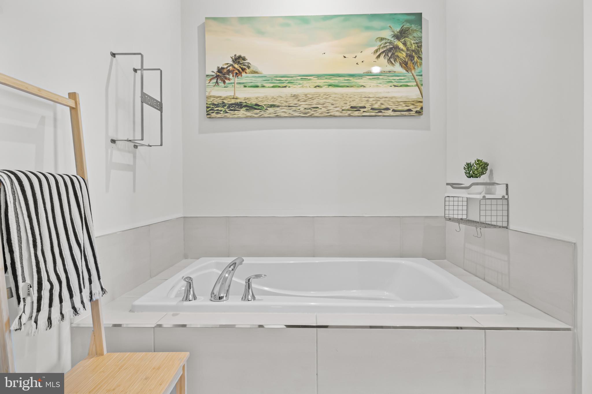 DEMOTT & SILVER - Residential