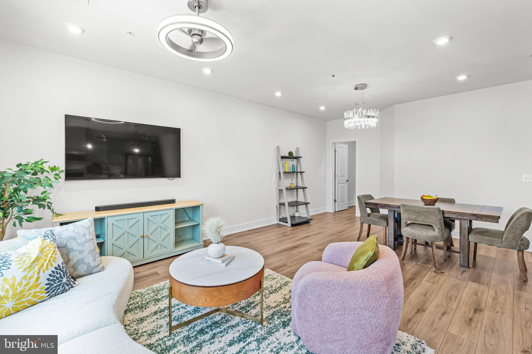 DEMOTT & SILVER - Residential