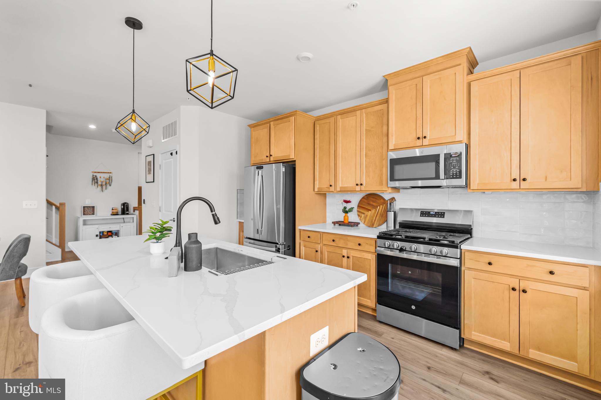 DEMOTT & SILVER - Residential