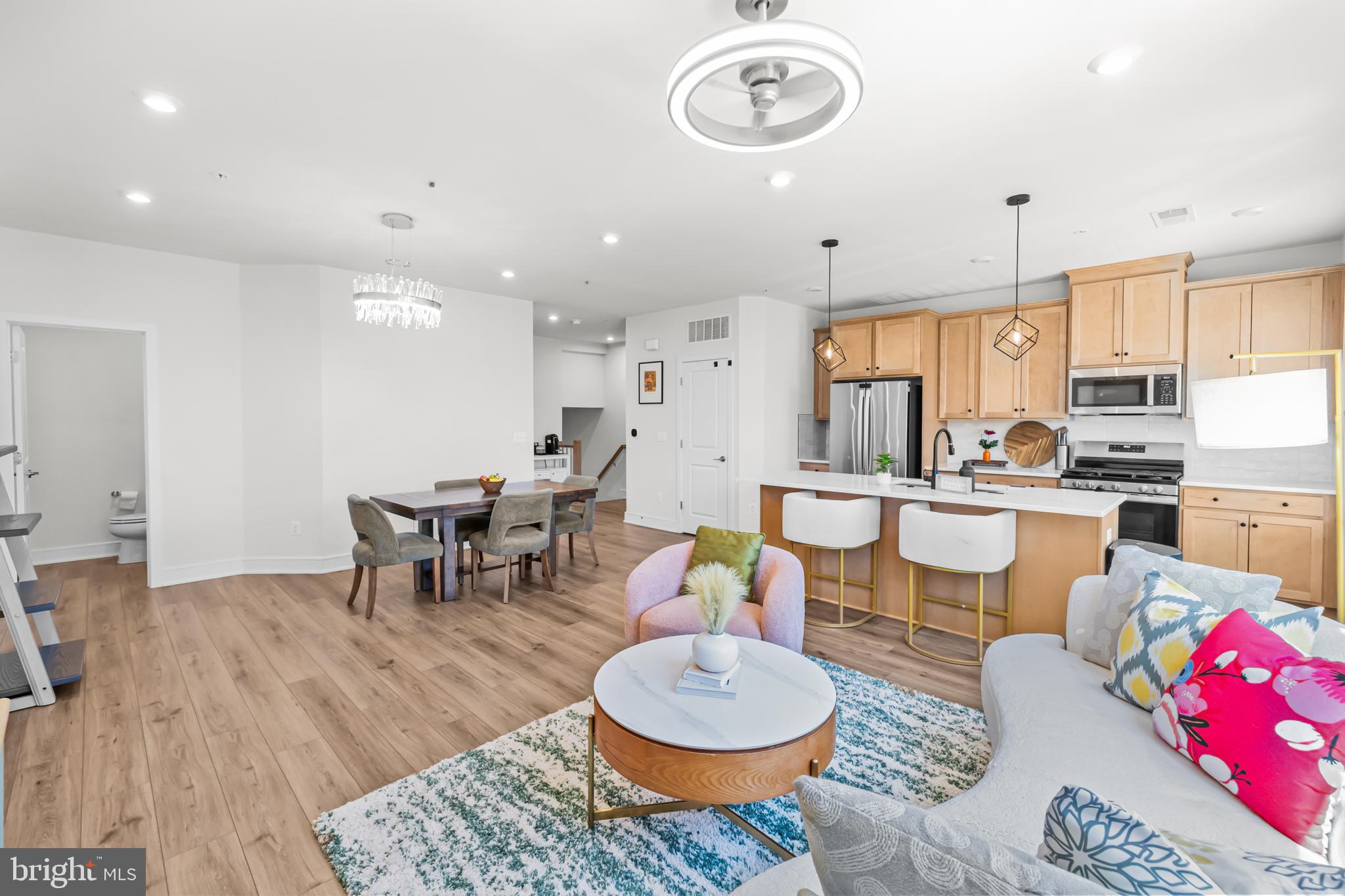 DEMOTT & SILVER - Residential