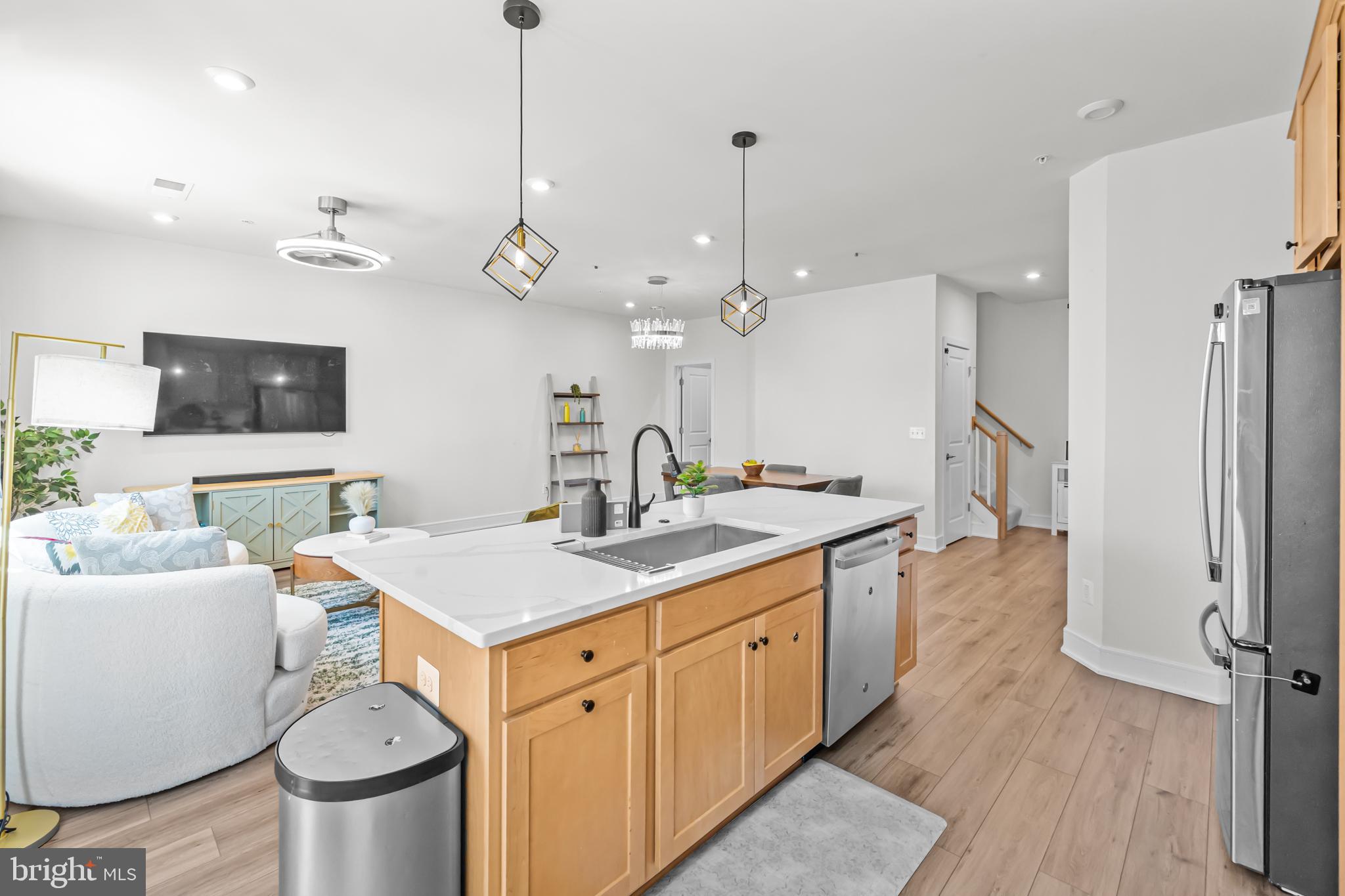 DEMOTT & SILVER - Residential