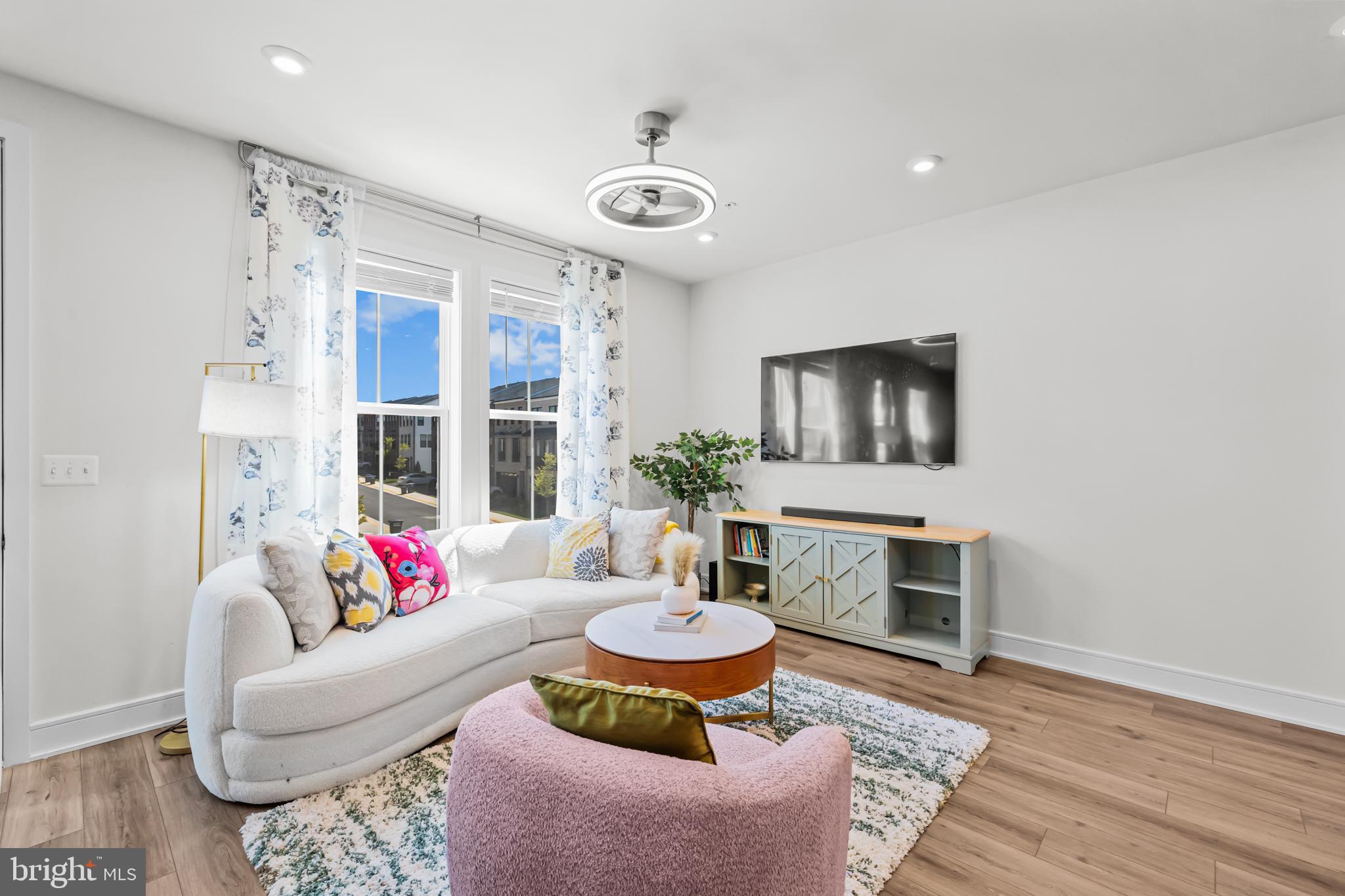 DEMOTT & SILVER - Residential