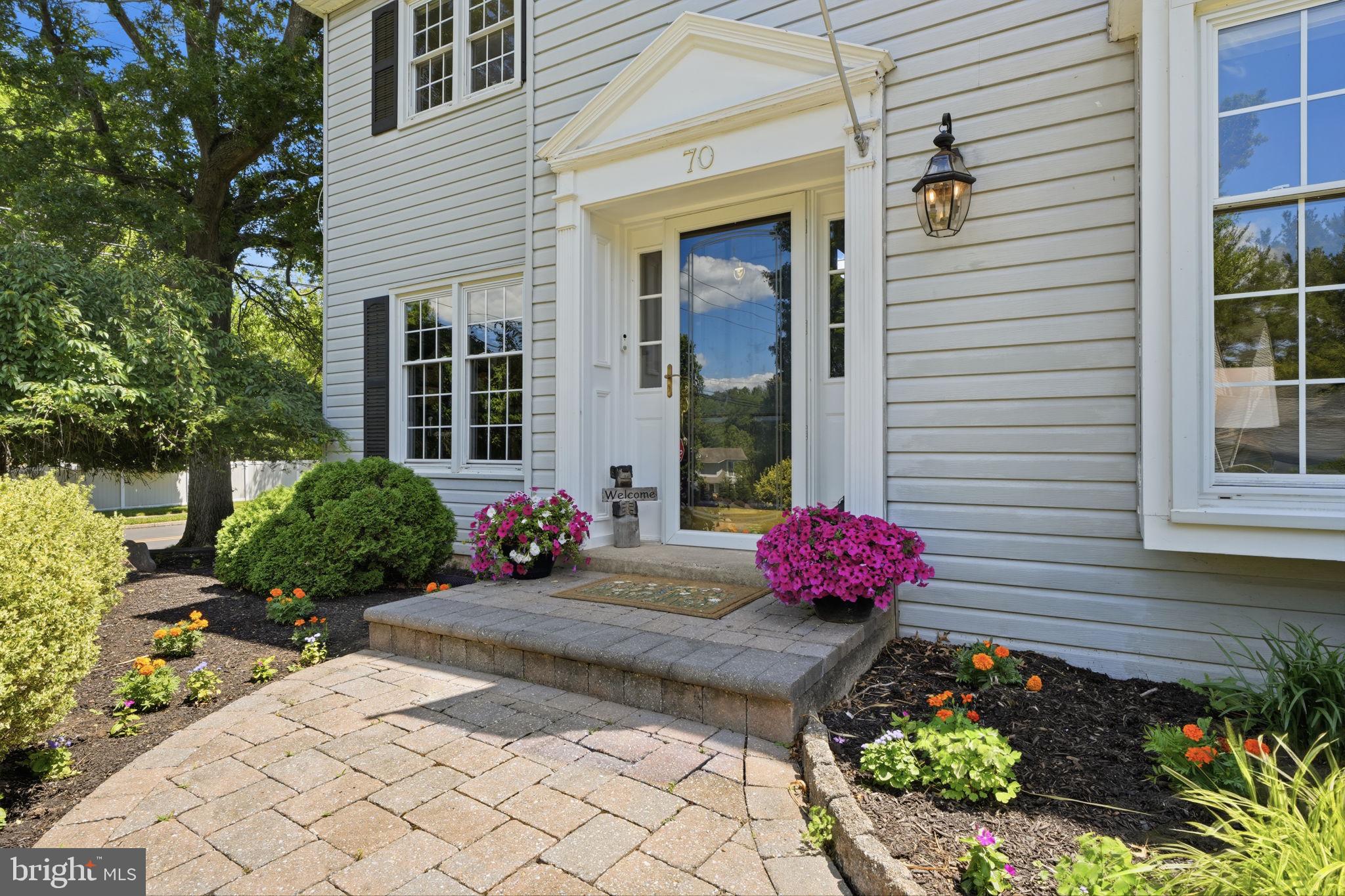 HAMPTON ESTS - Residential