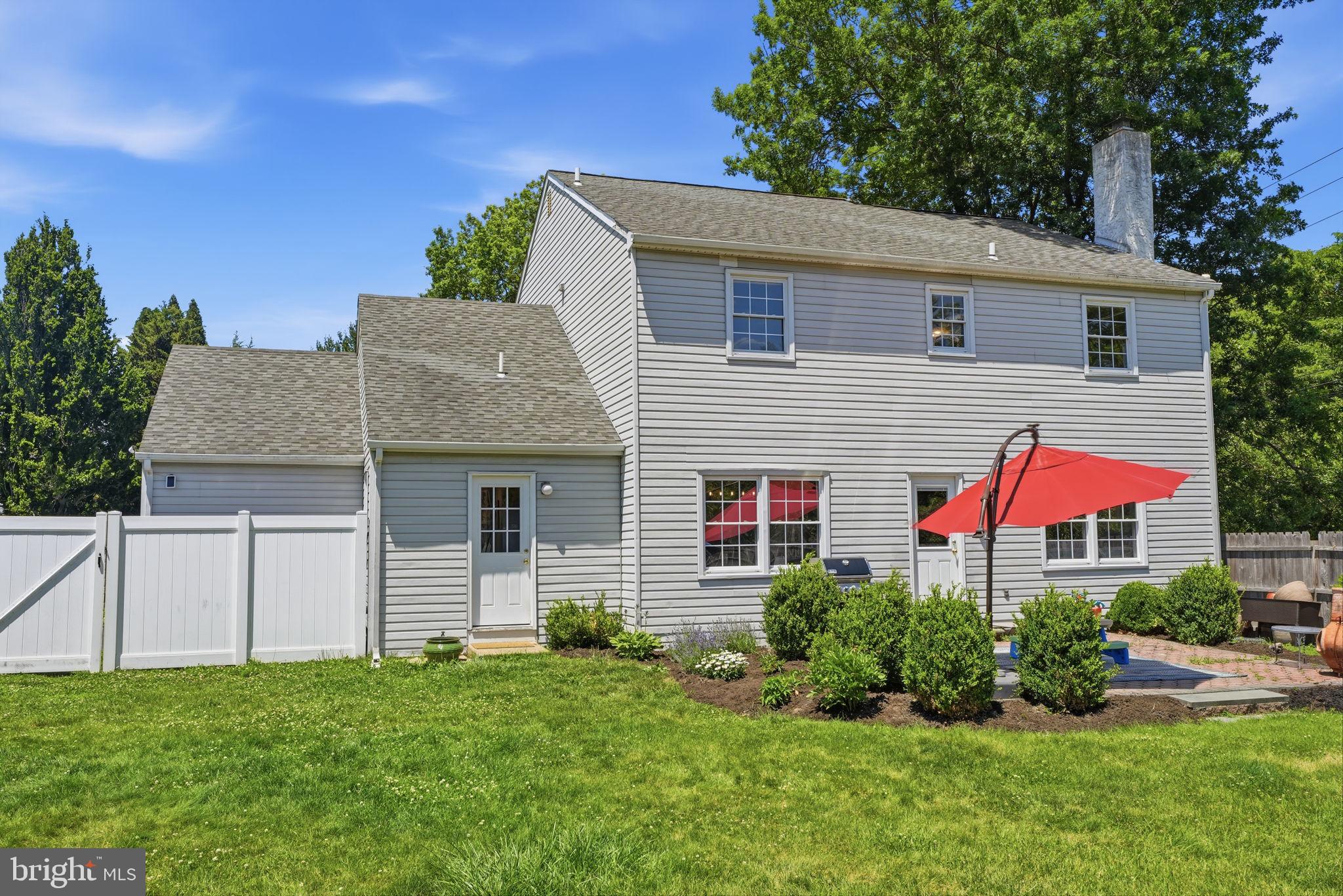 HAMPTON ESTS - Residential