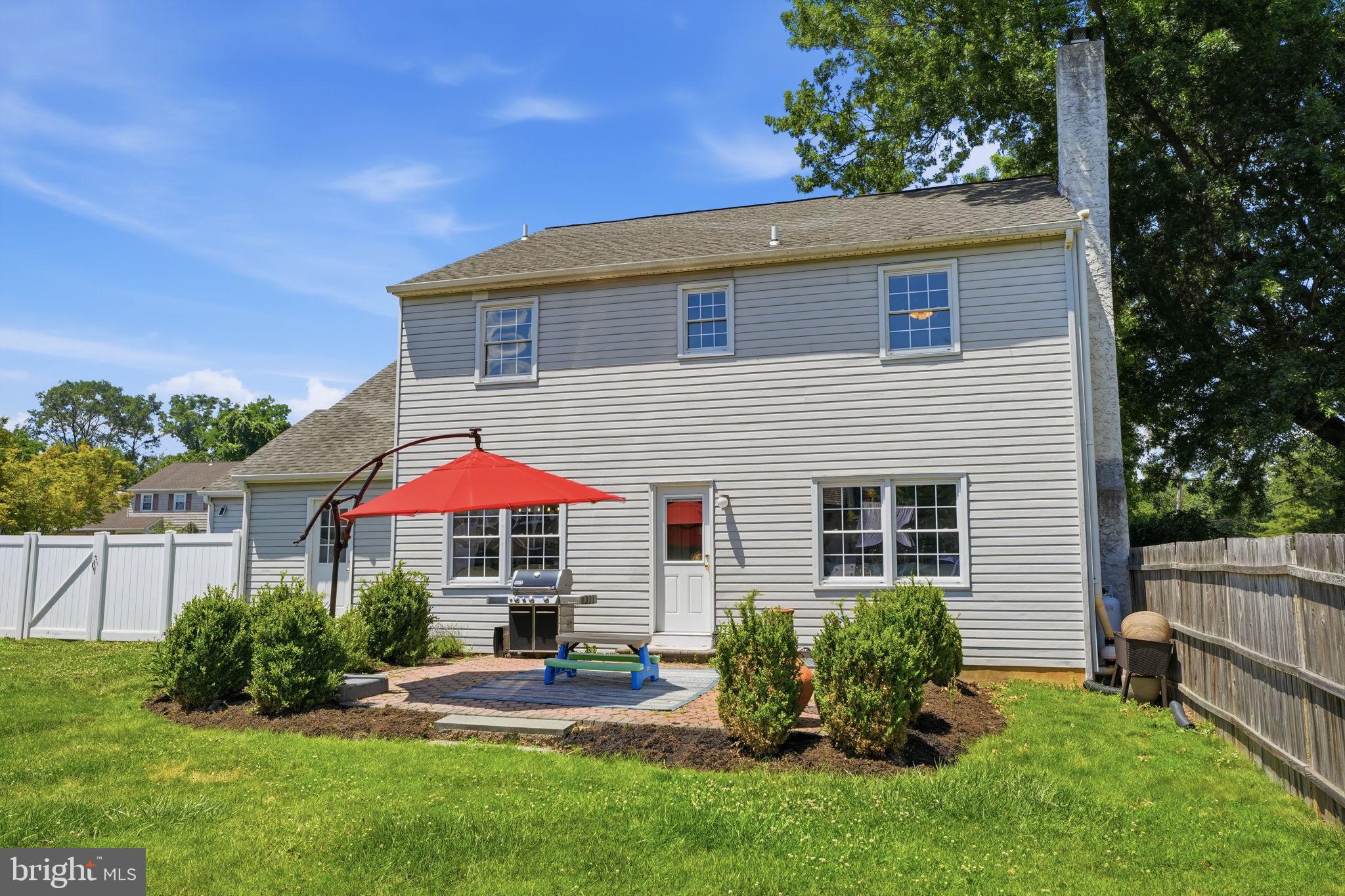 HAMPTON ESTS - Residential