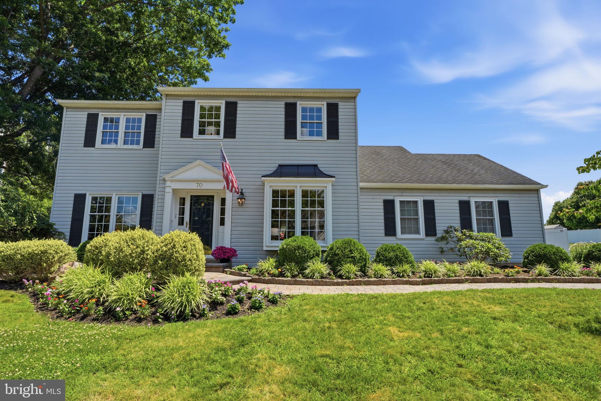 HAMPTON ESTS - Residential