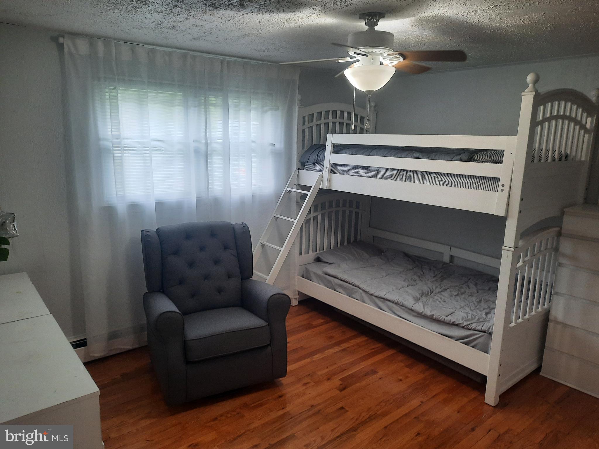 MEADOW WOOD - Residential