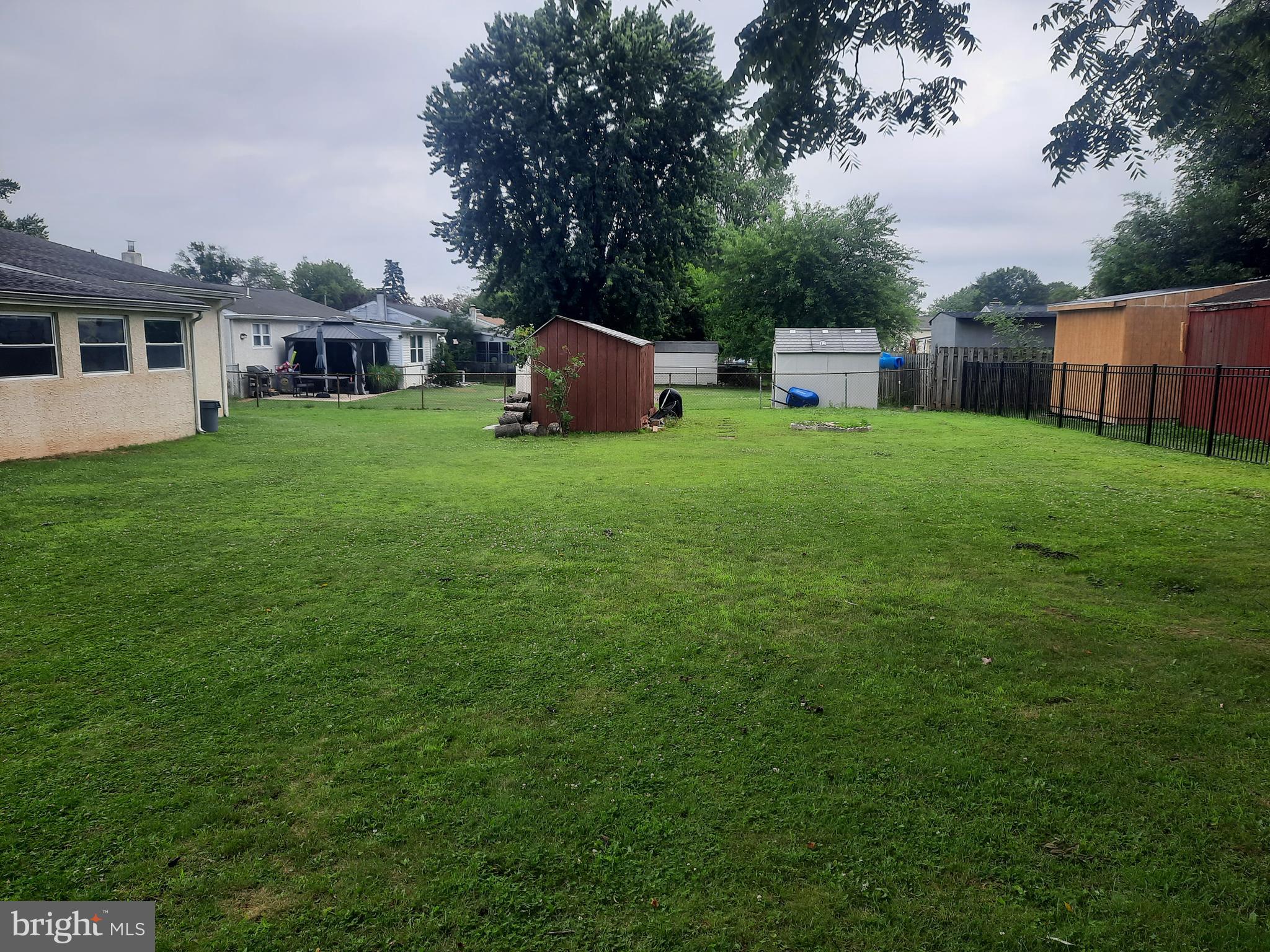 MEADOW WOOD - Residential