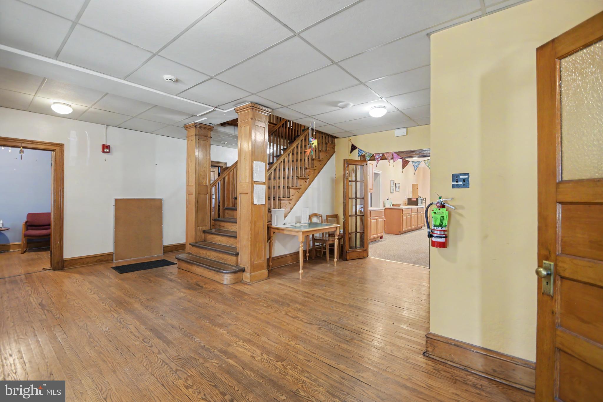 GERMANTOWN - Commercial Sale