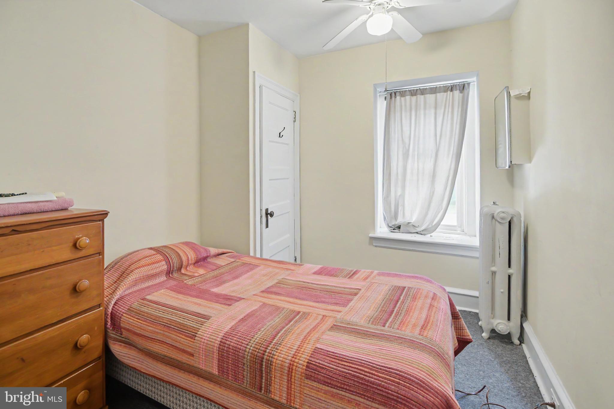 GERMANTOWN - Commercial Sale