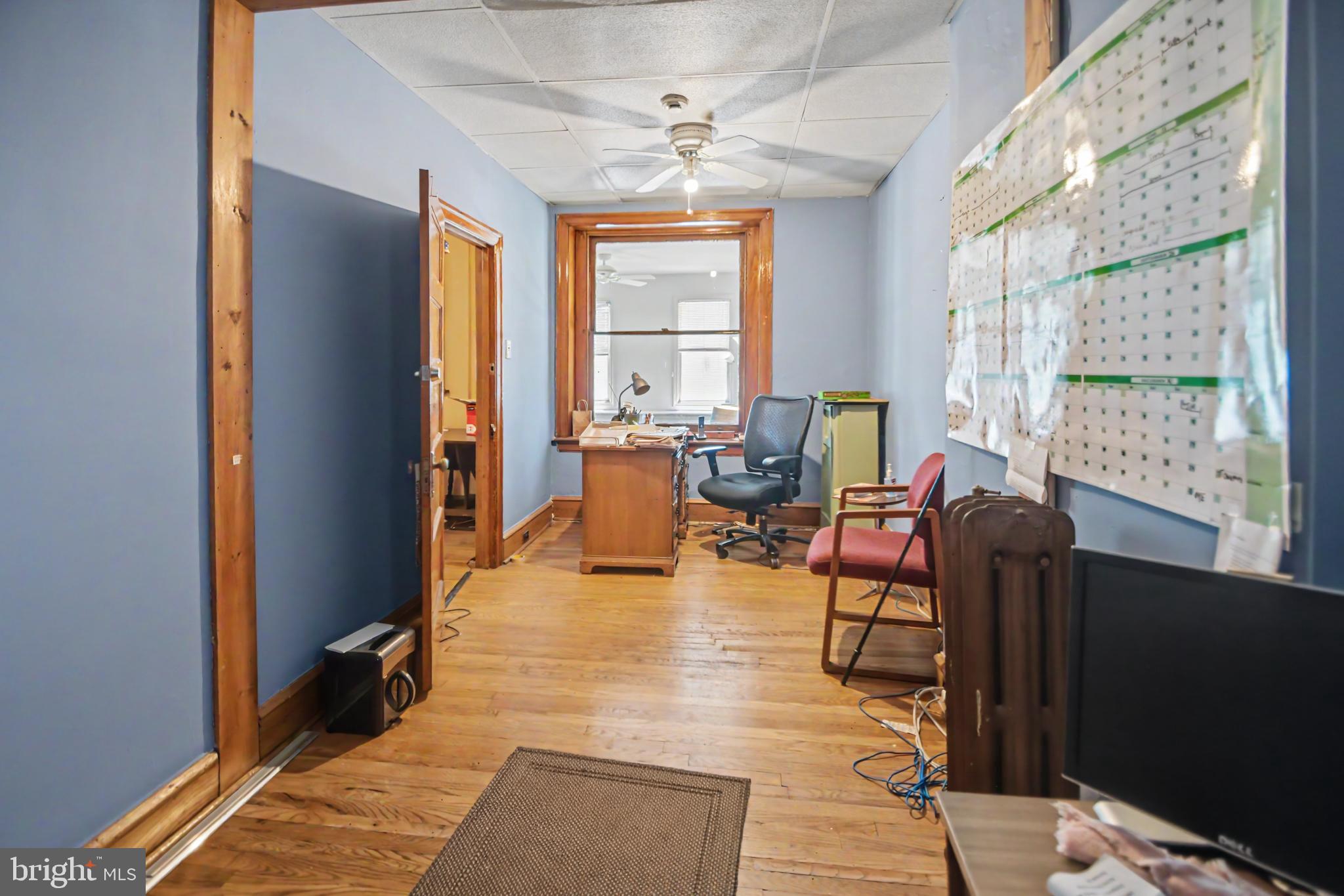 GERMANTOWN - Commercial Sale