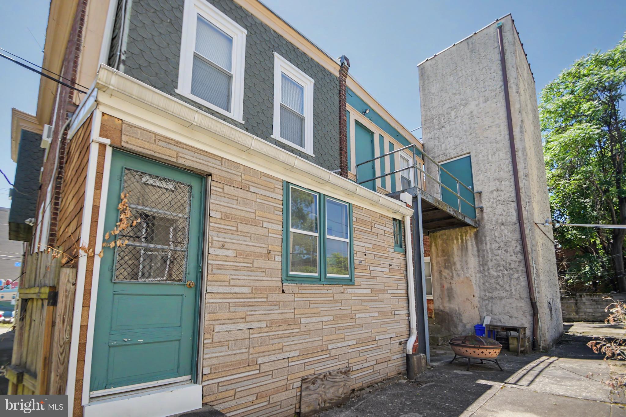 GERMANTOWN - Commercial Sale