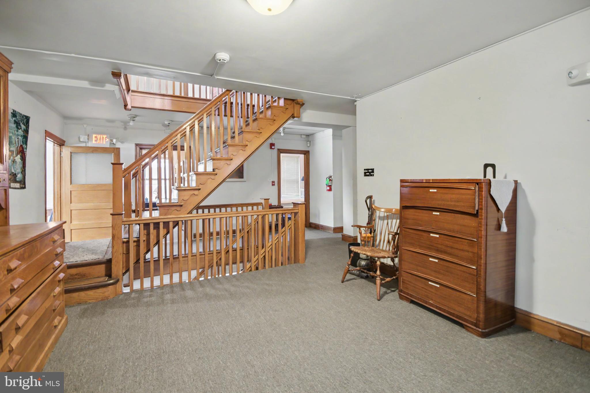 GERMANTOWN - Commercial Sale