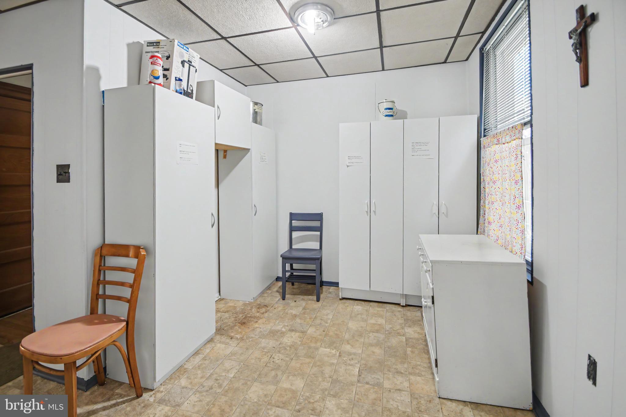 GERMANTOWN - Commercial Sale