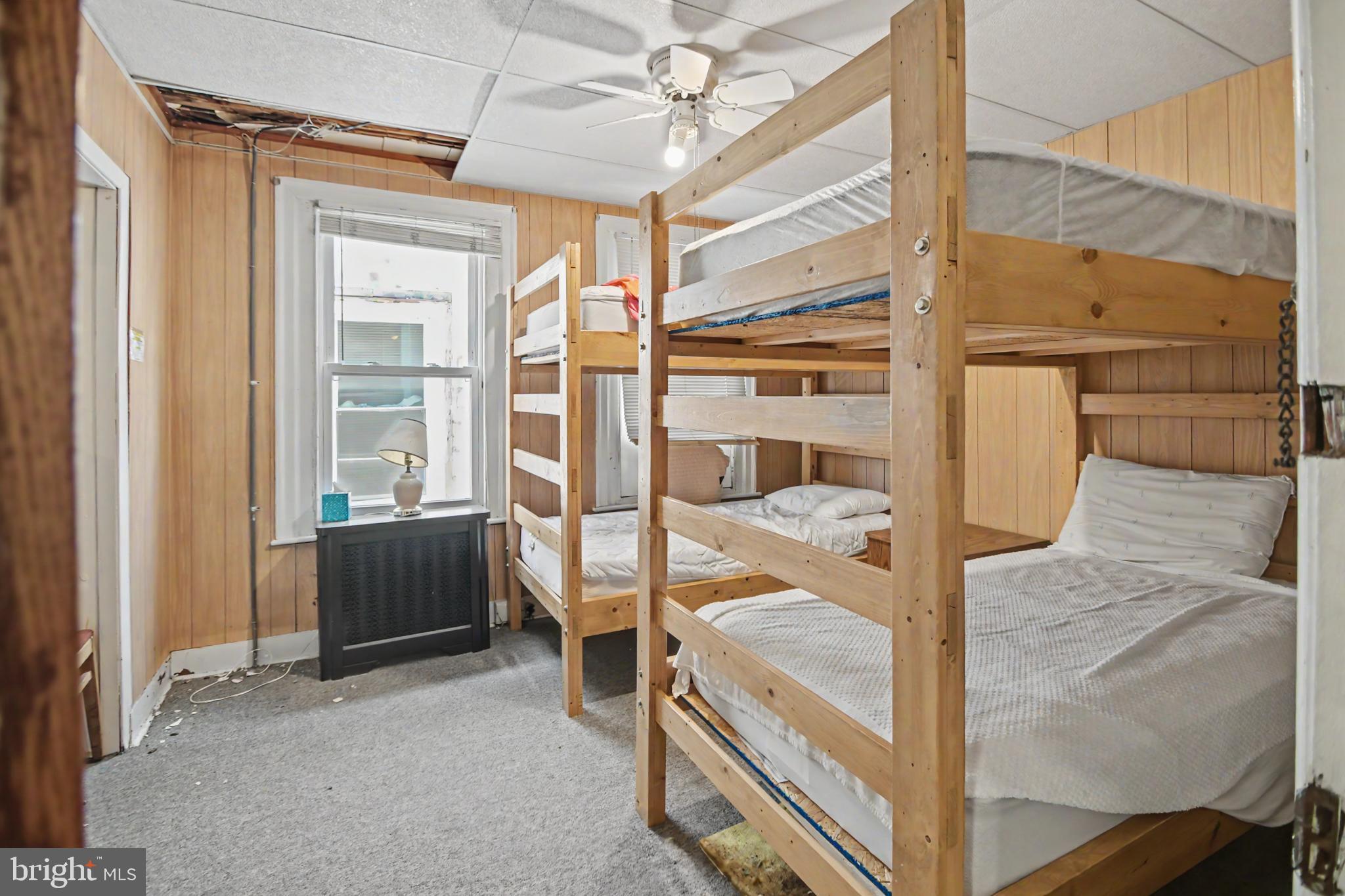GERMANTOWN - Commercial Sale