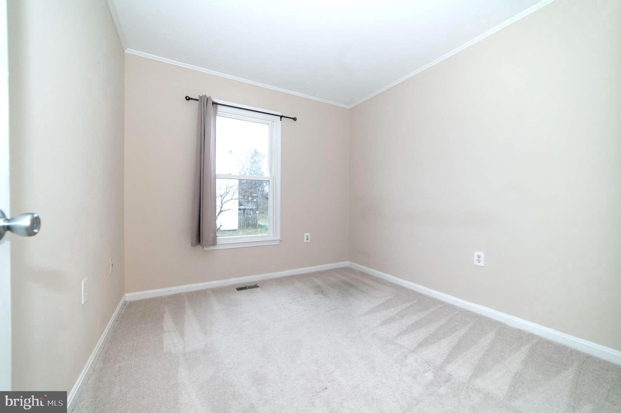 HERITAGE ESTATES - Residential Lease